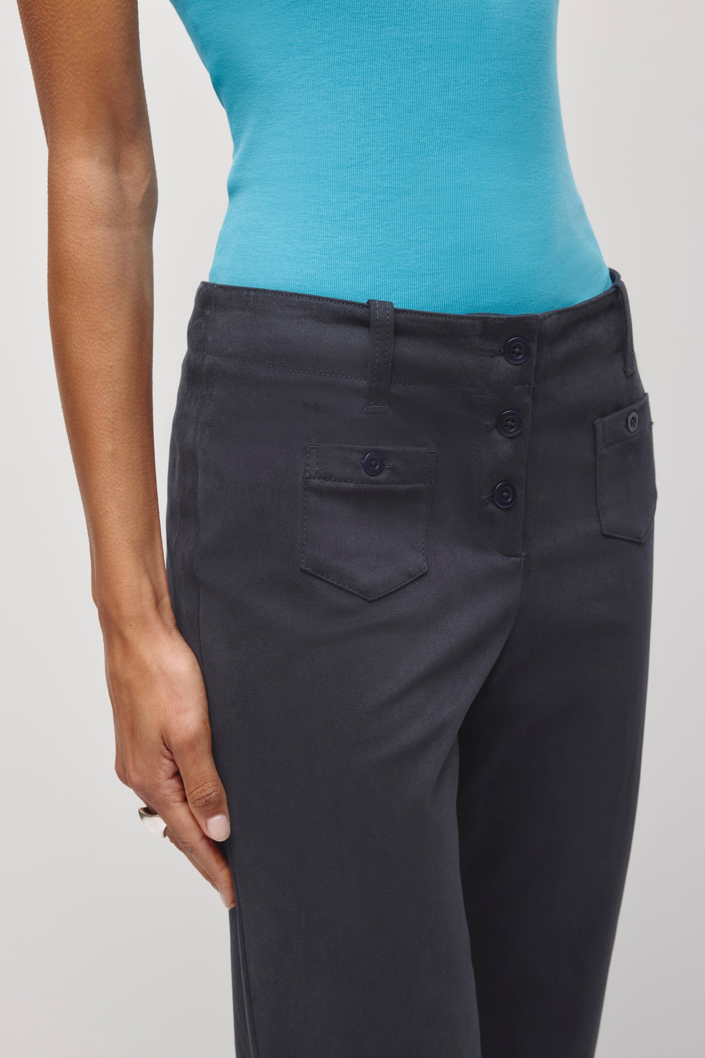 Women's Rafa Low rise Twill Pant in Deep Ocean