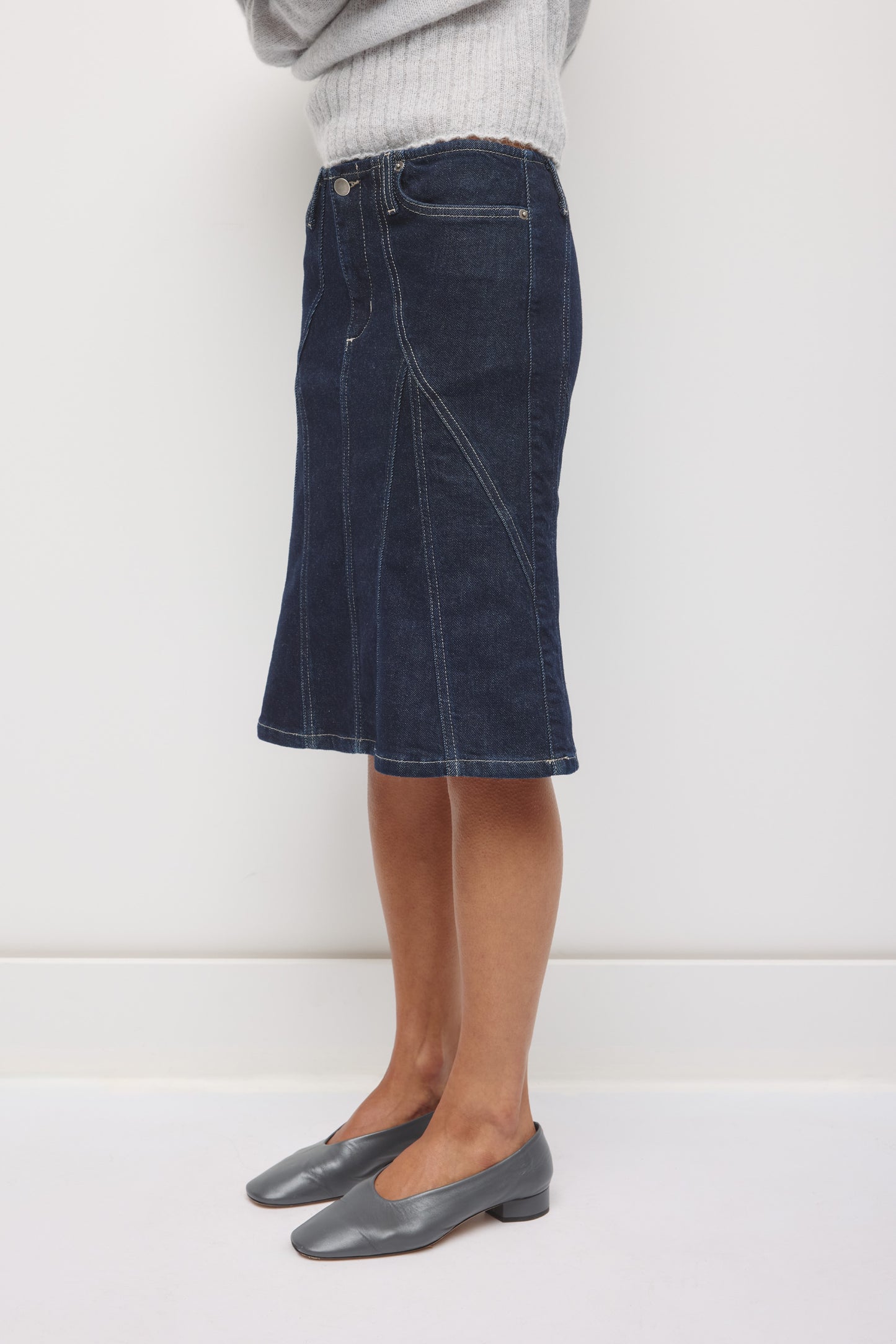 Women's Rafi Denim Kickout Skirt in Rinse