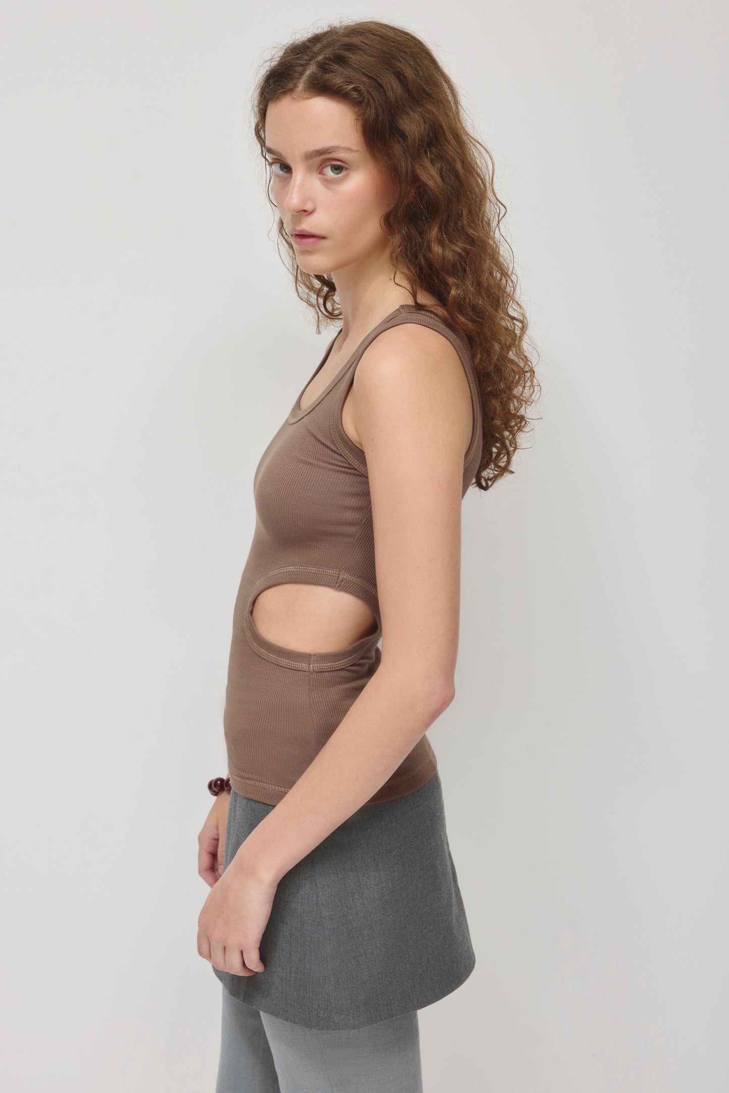 Women's Side Cutout Tank in Bark