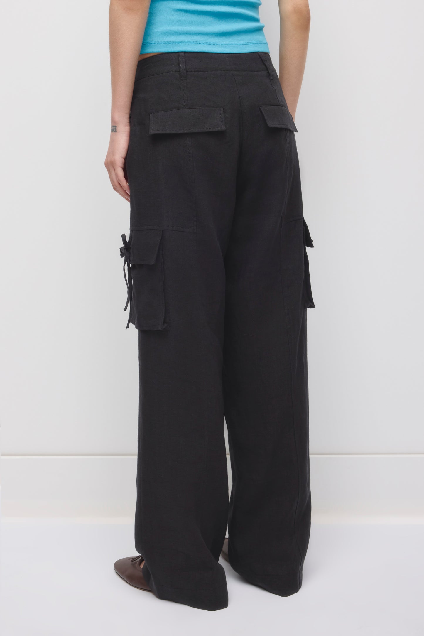 Women's Sila Linen Tie Pant in Black