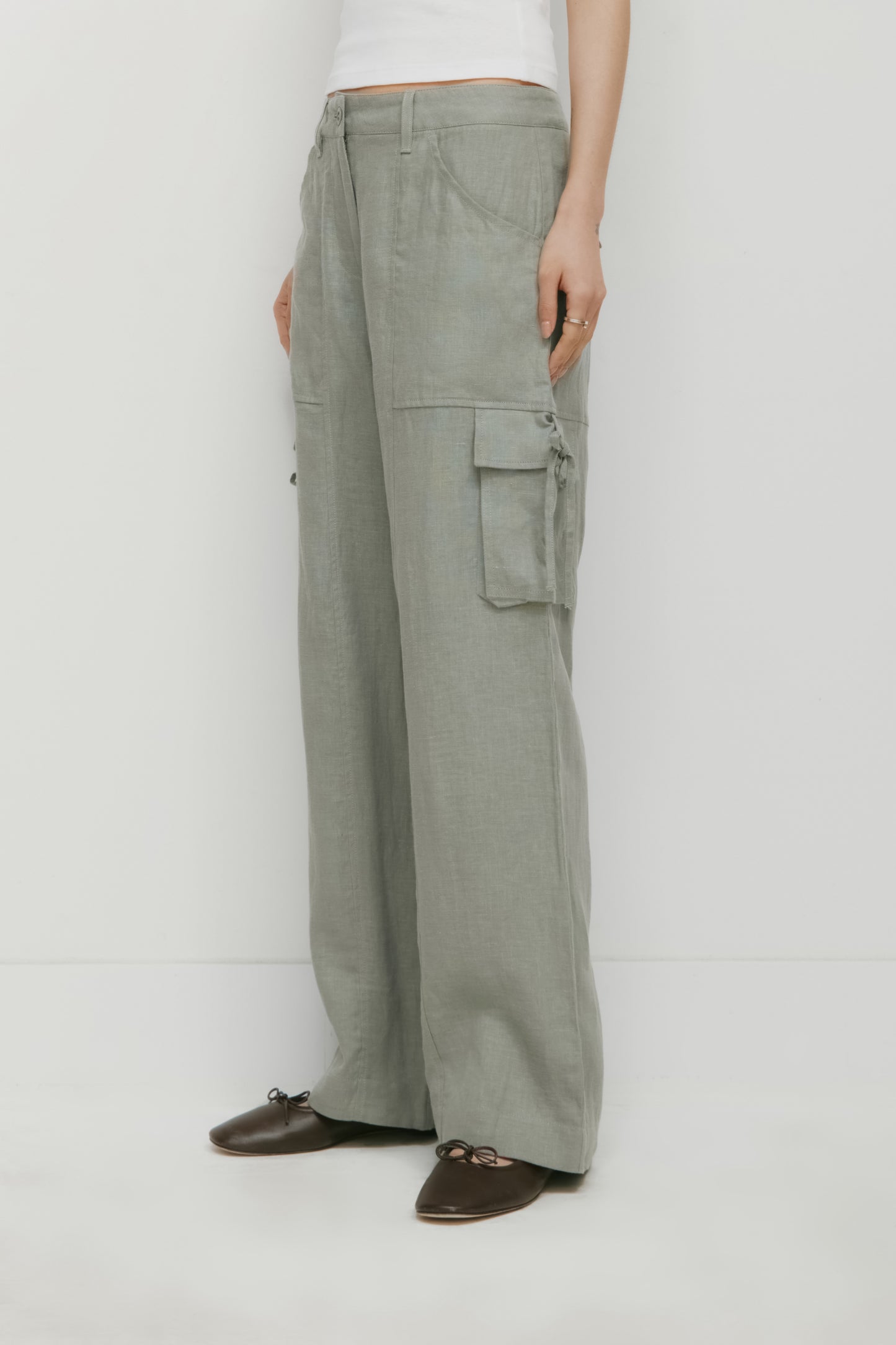 Women's Sila Linen Tie Pant in Shadow