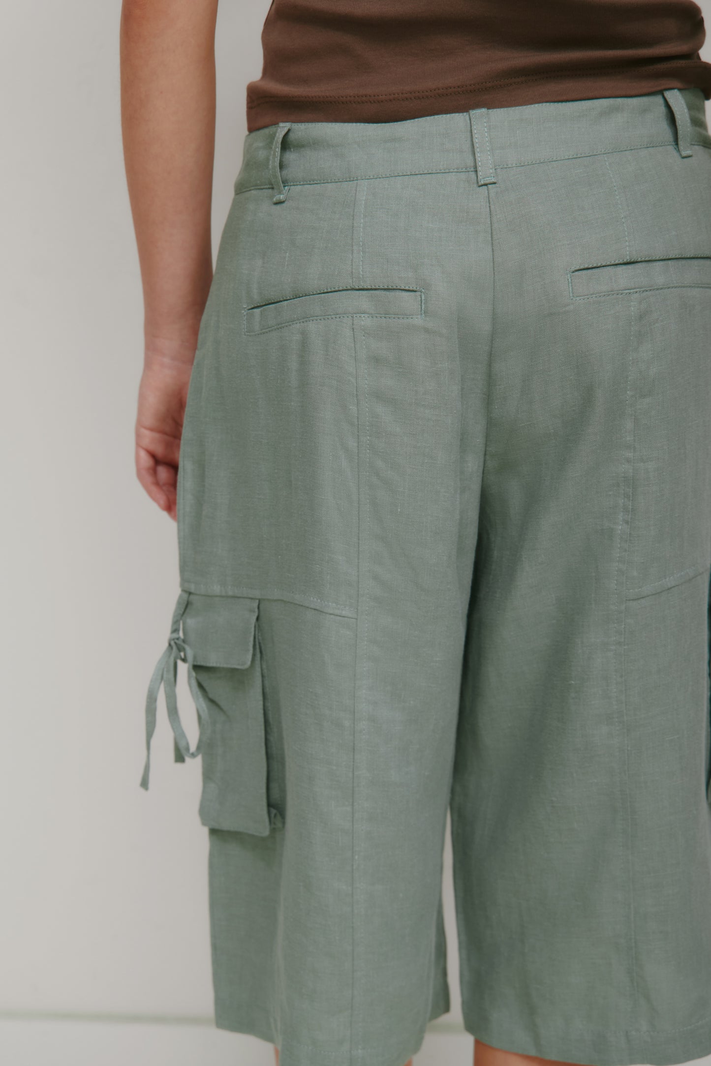 Women's Sila Linen Tie Short in Shadow