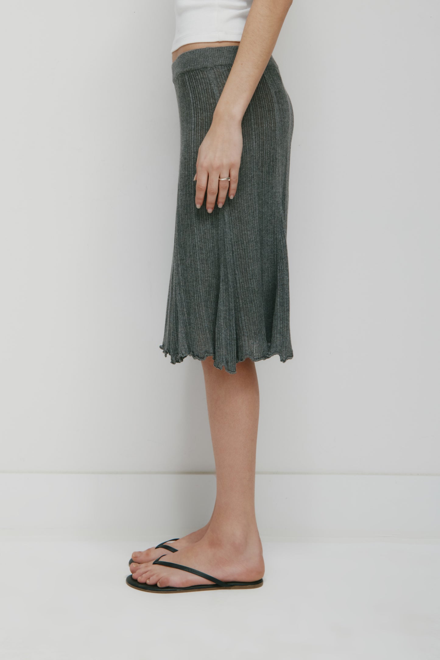 Women's Solis Ribbed Knit Skirt in Charcoal Mix