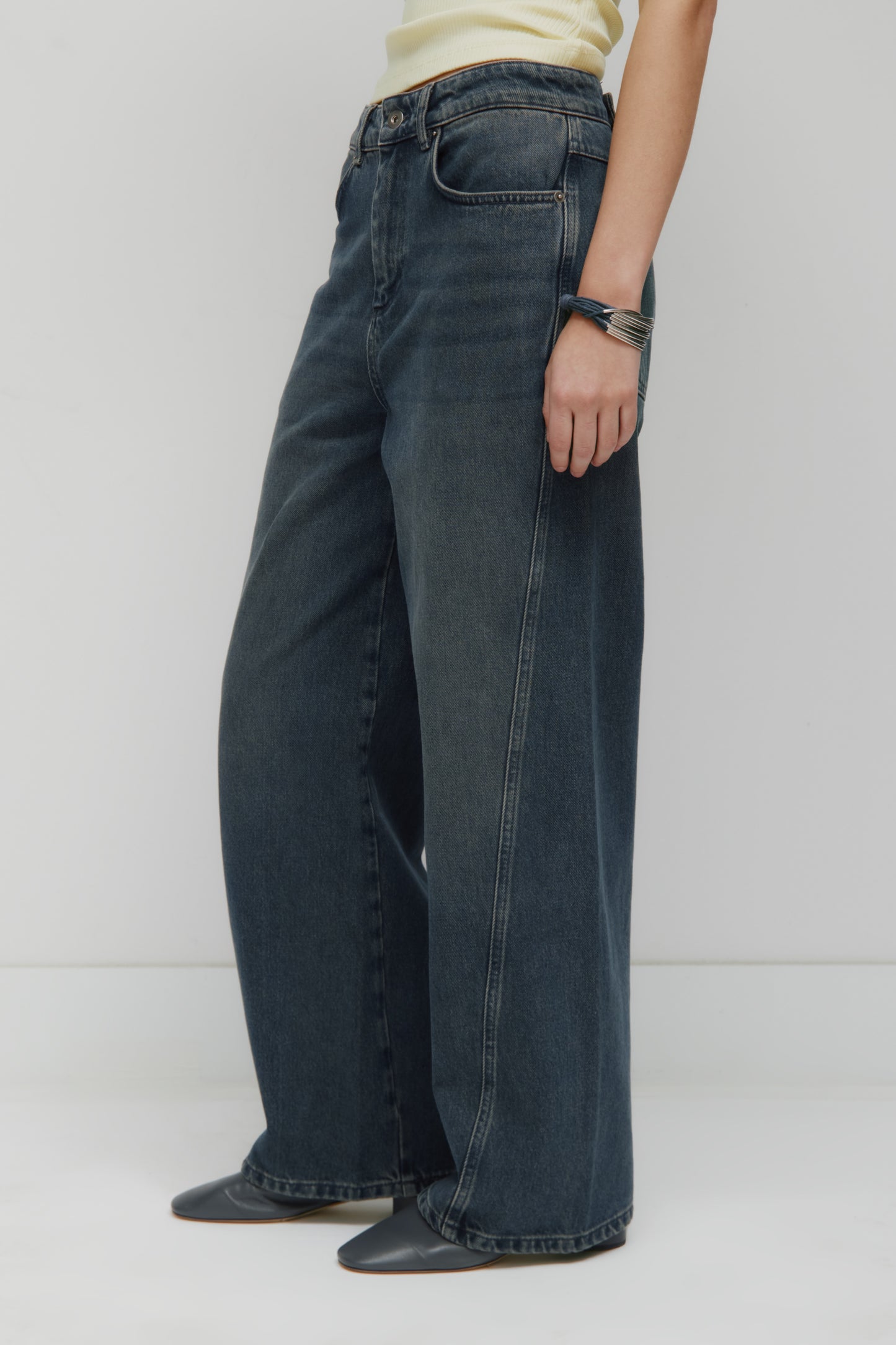Women's Twisted Seam Denim in Storm Wash