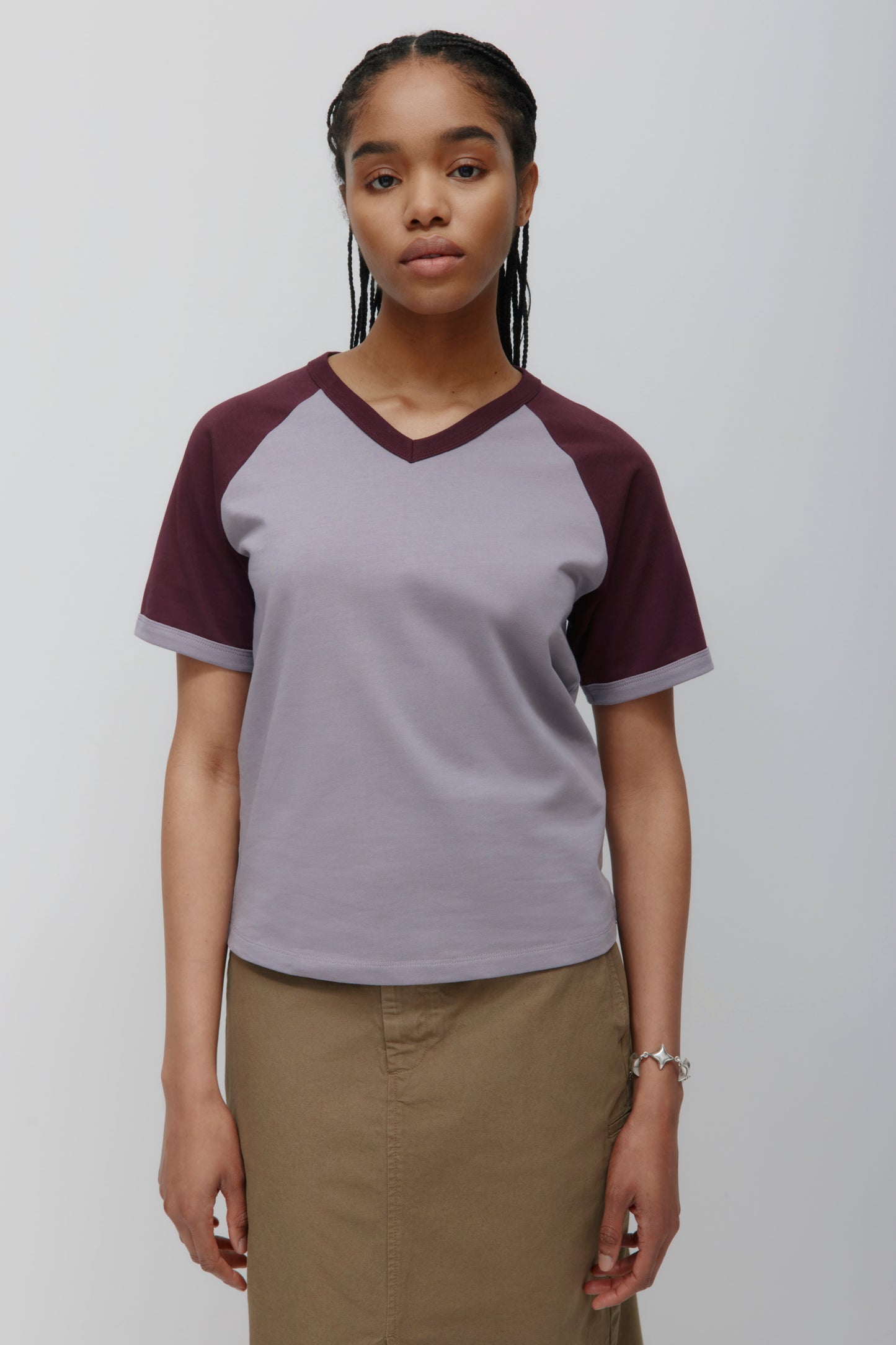 Women's Varsity V-neck Tee in Dusty Grape/Plum