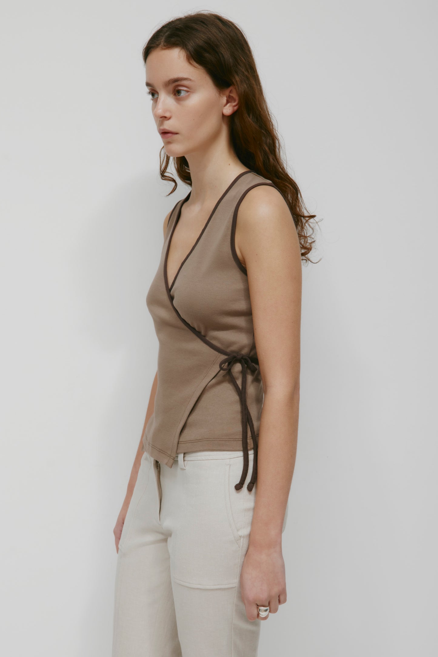Women's Wrapped Tank in Taupe/Espresso