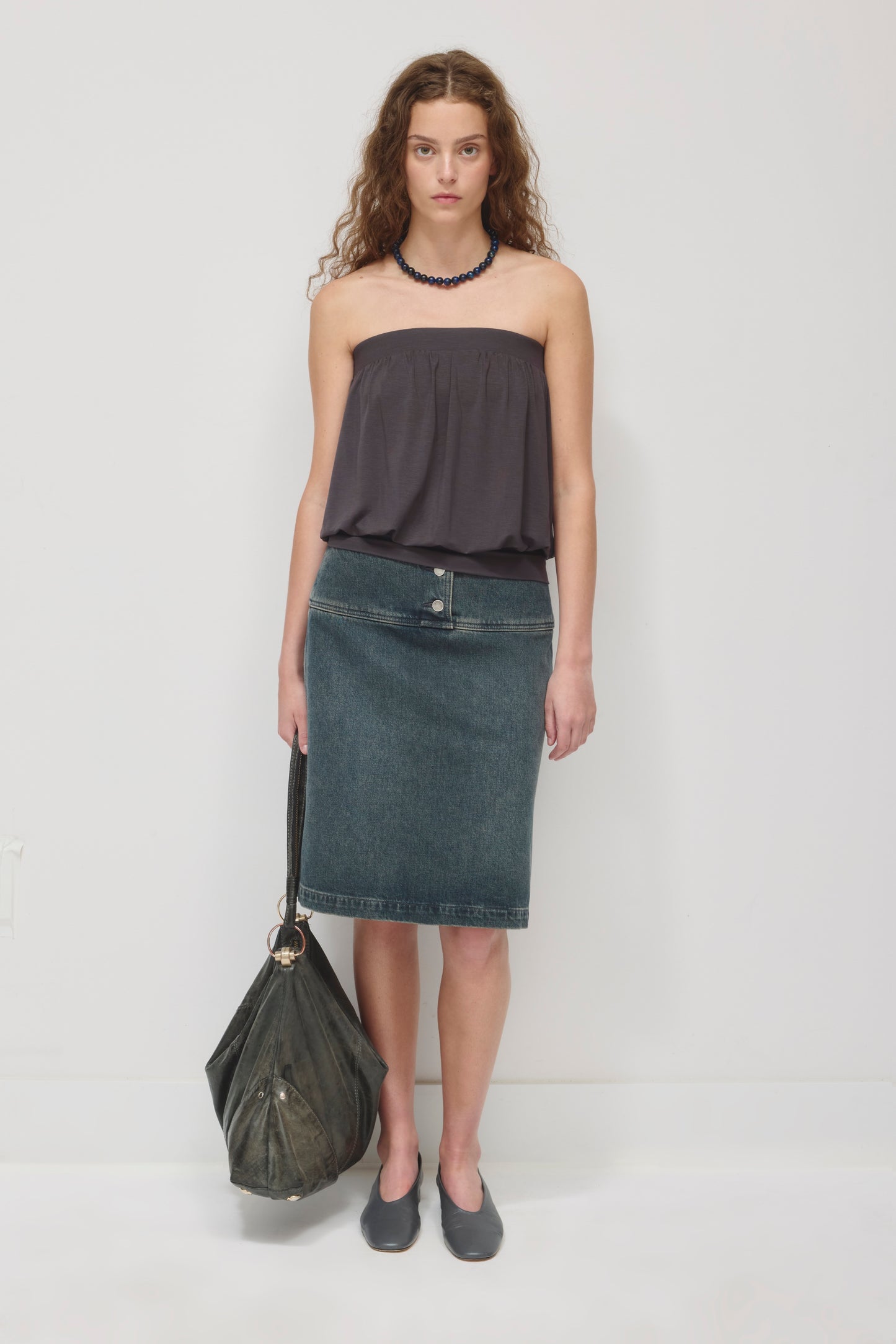 Women's Yazi Balloon Top in Charcoal