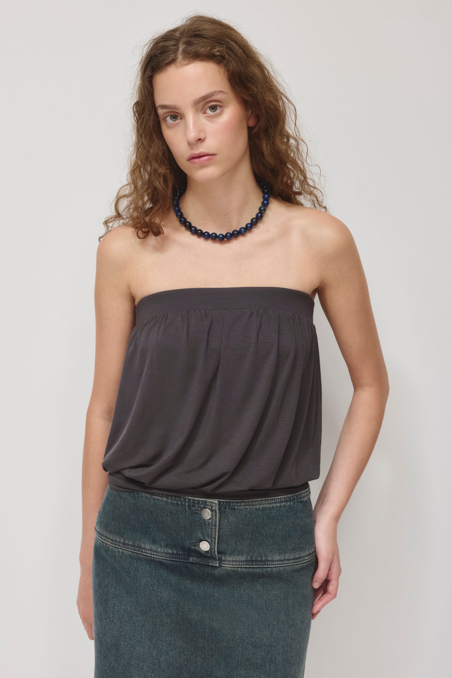 Women's Yazi Balloon Top in Charcoal