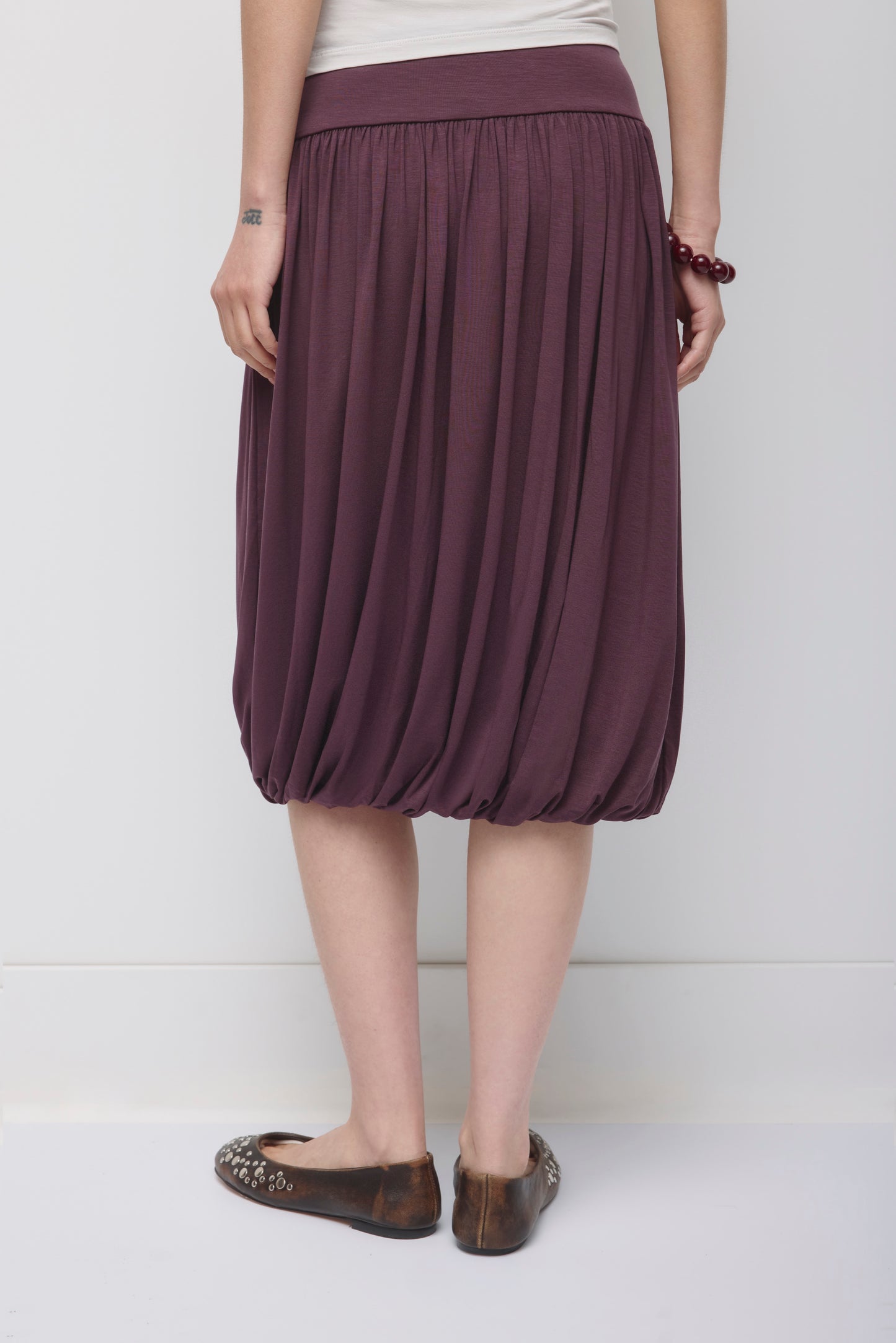 Women's Yazi Balloon Skirt in Chocolate Plum