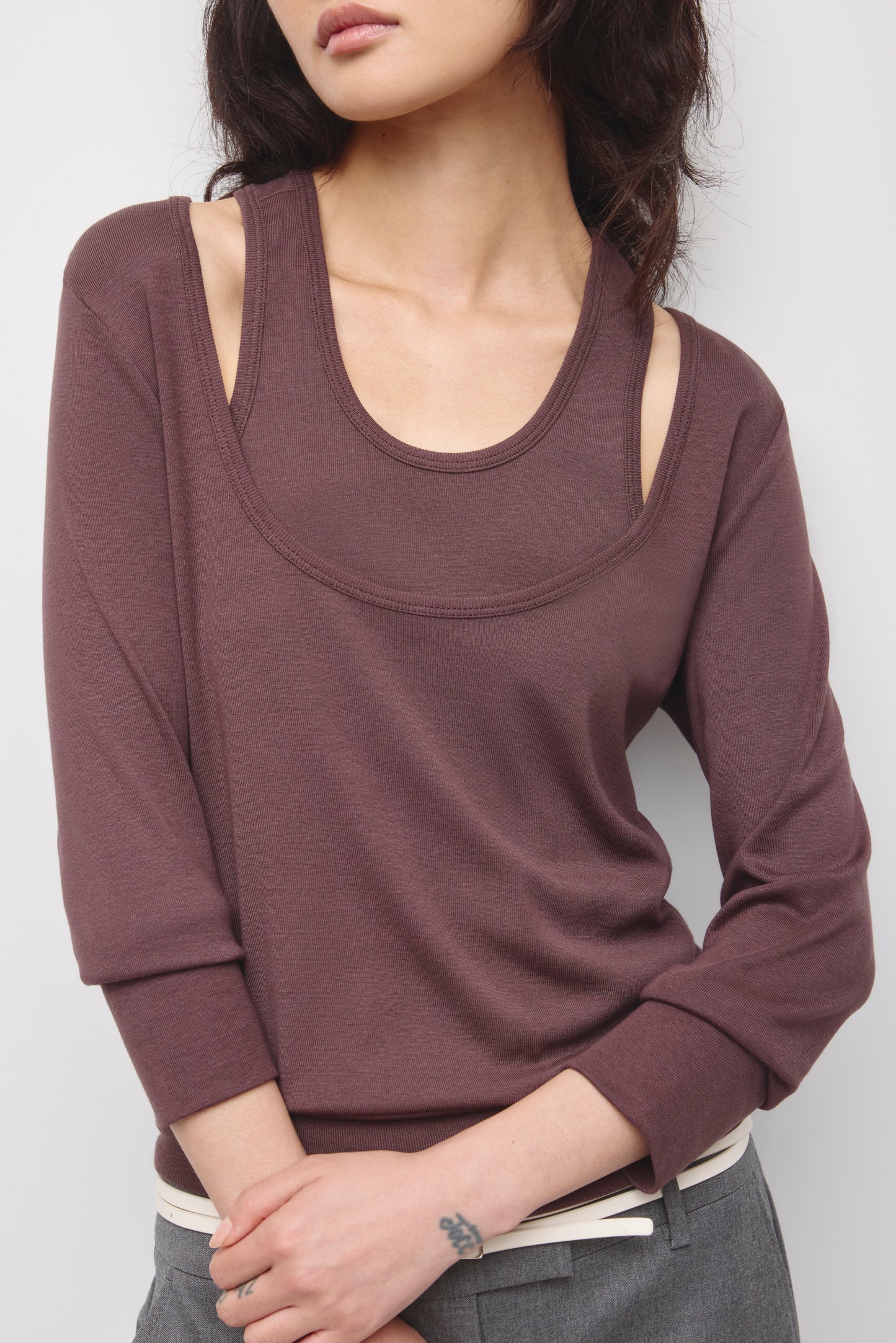 Women's Zahra Layered Scoop Tee in Chocolate Plum