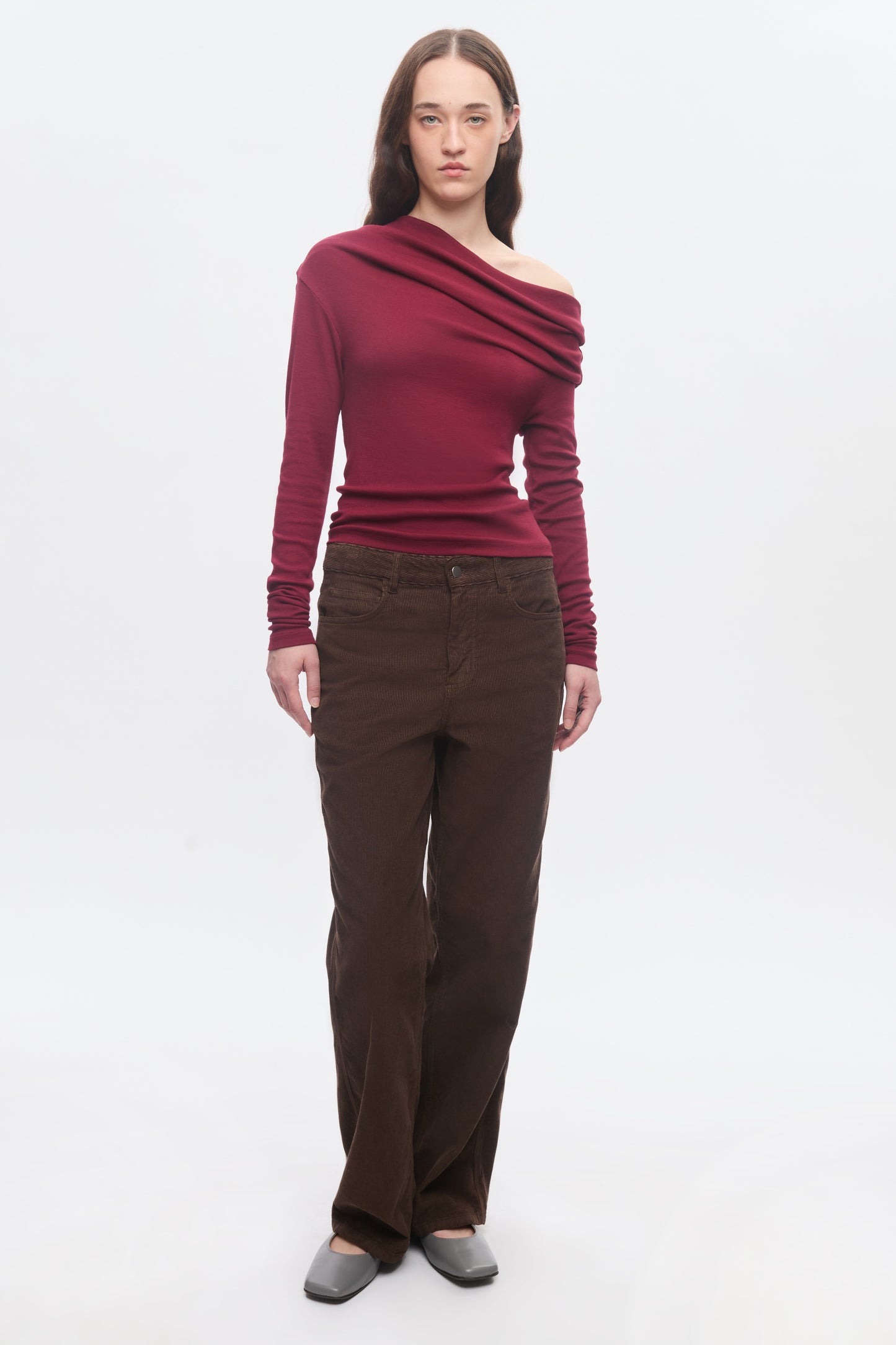 Women's Zahra Off Shoulder Longsleeve in Cabernet