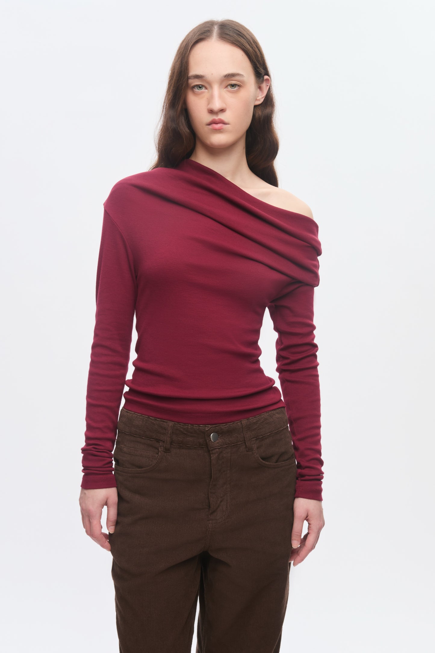 Women's Zahra Off Shoulder Longsleeve in Cabernet