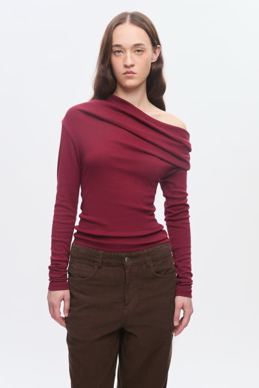 Women's Zahra Off Shoulder Longsleeve in Cabernet