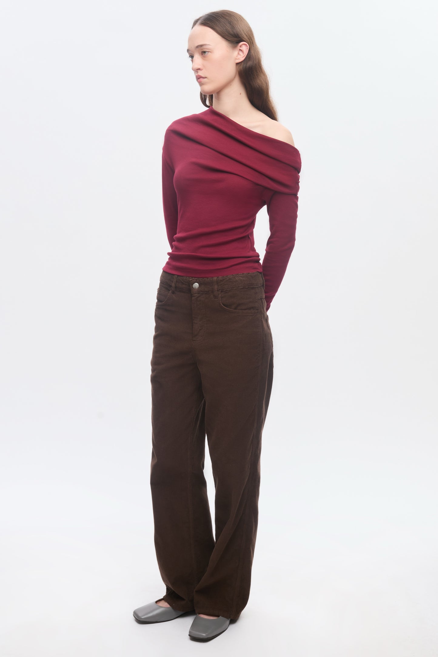 Women's Zahra Off Shoulder Longsleeve in Cabernet