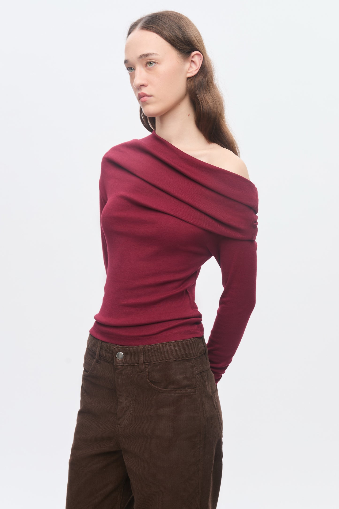 Women's Zahra Off Shoulder Longsleeve in Cabernet