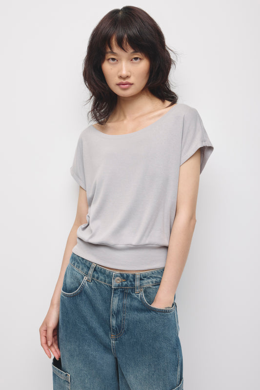 Women's Zahra Off Shoulder Tee in Gypsum