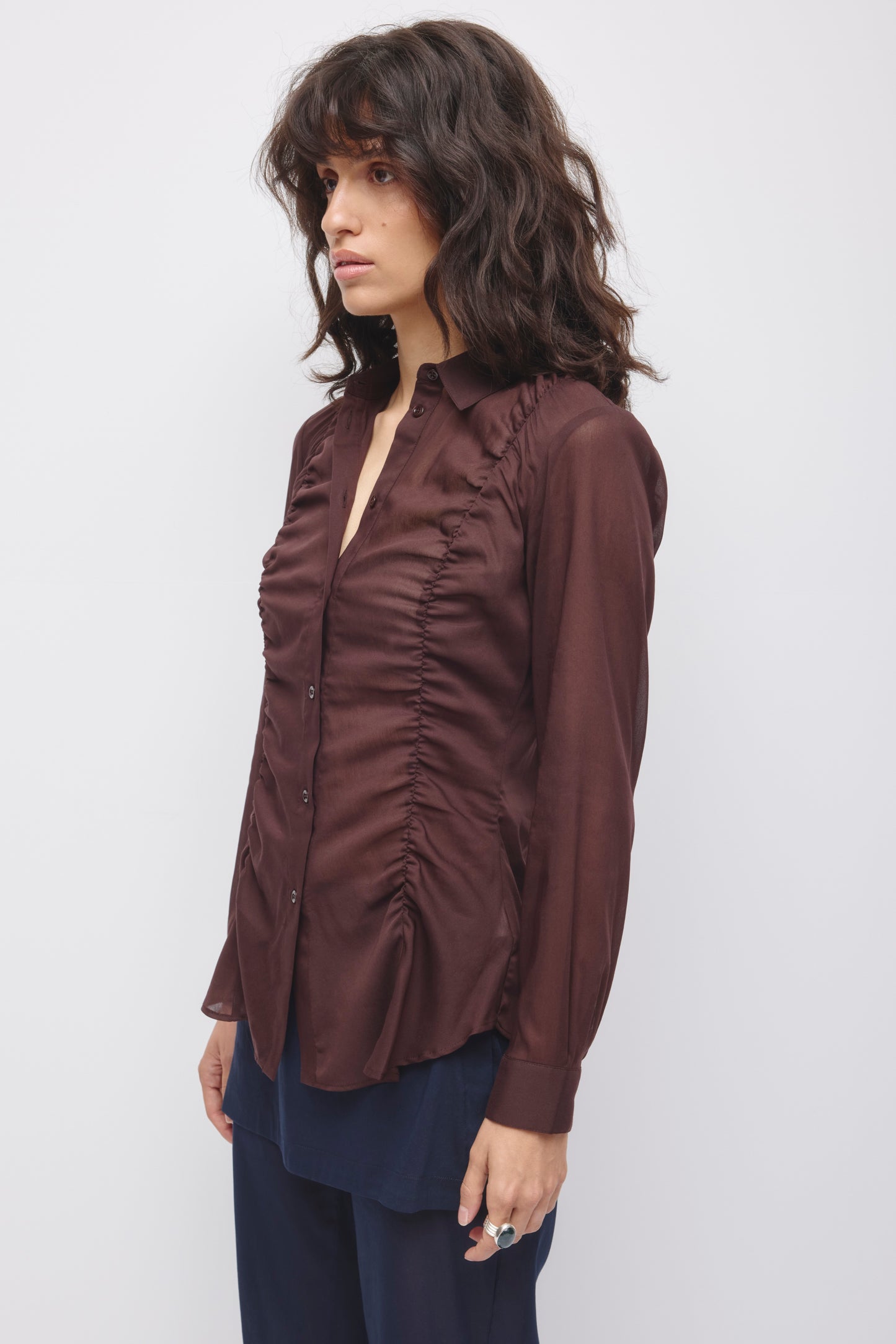 Women's Zaina Ruched Shirt in Chocolate Plum