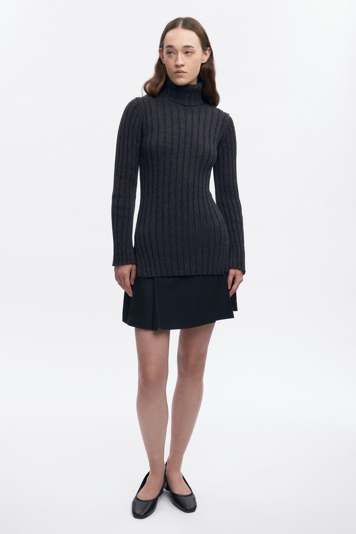 Women's 90's Turtleneck in Dark Charcoal