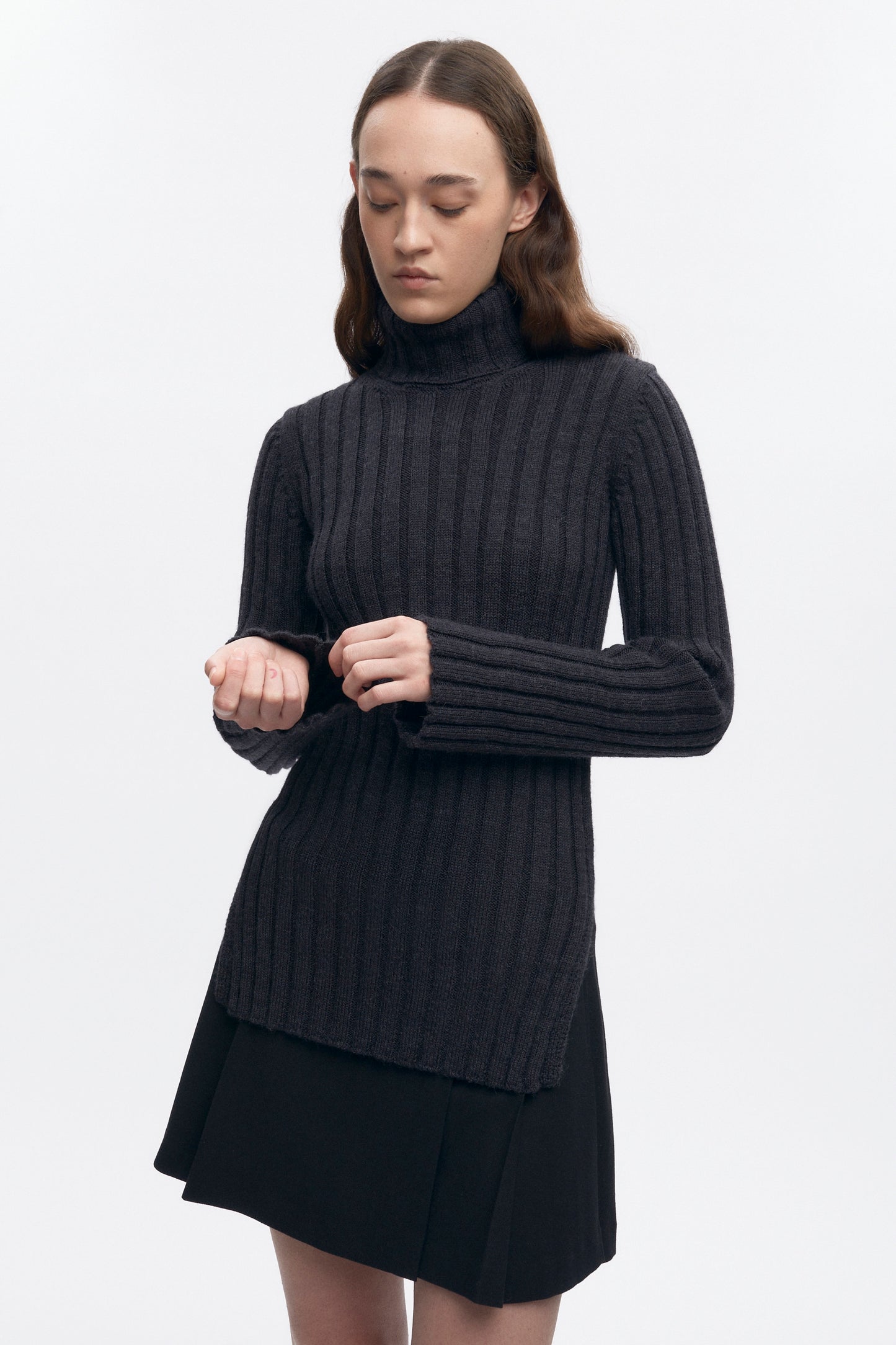 Women's 90's Turtleneck in Dark Charcoal