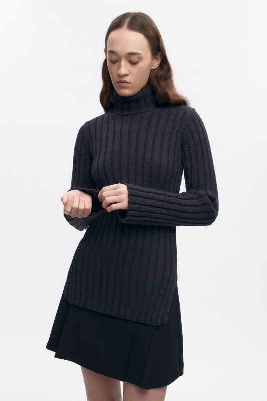 Women's 90's Turtleneck in Dark Charcoal
