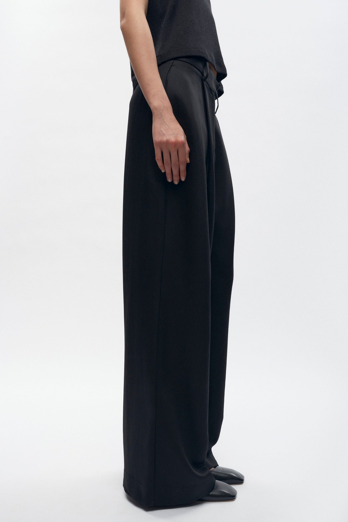 Women's Amun Trouser  in Black