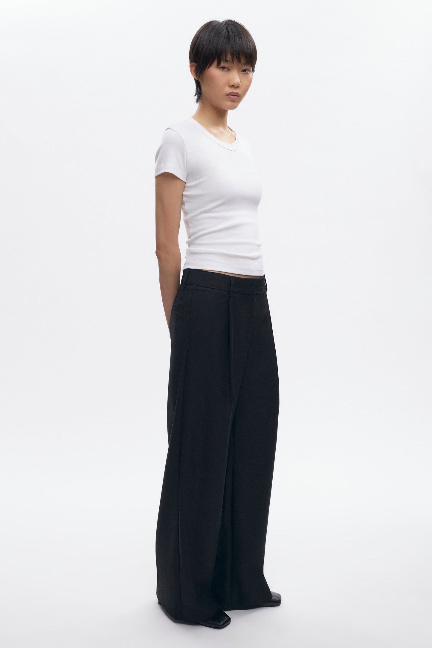 Women's Amun Wool Trouser in Black