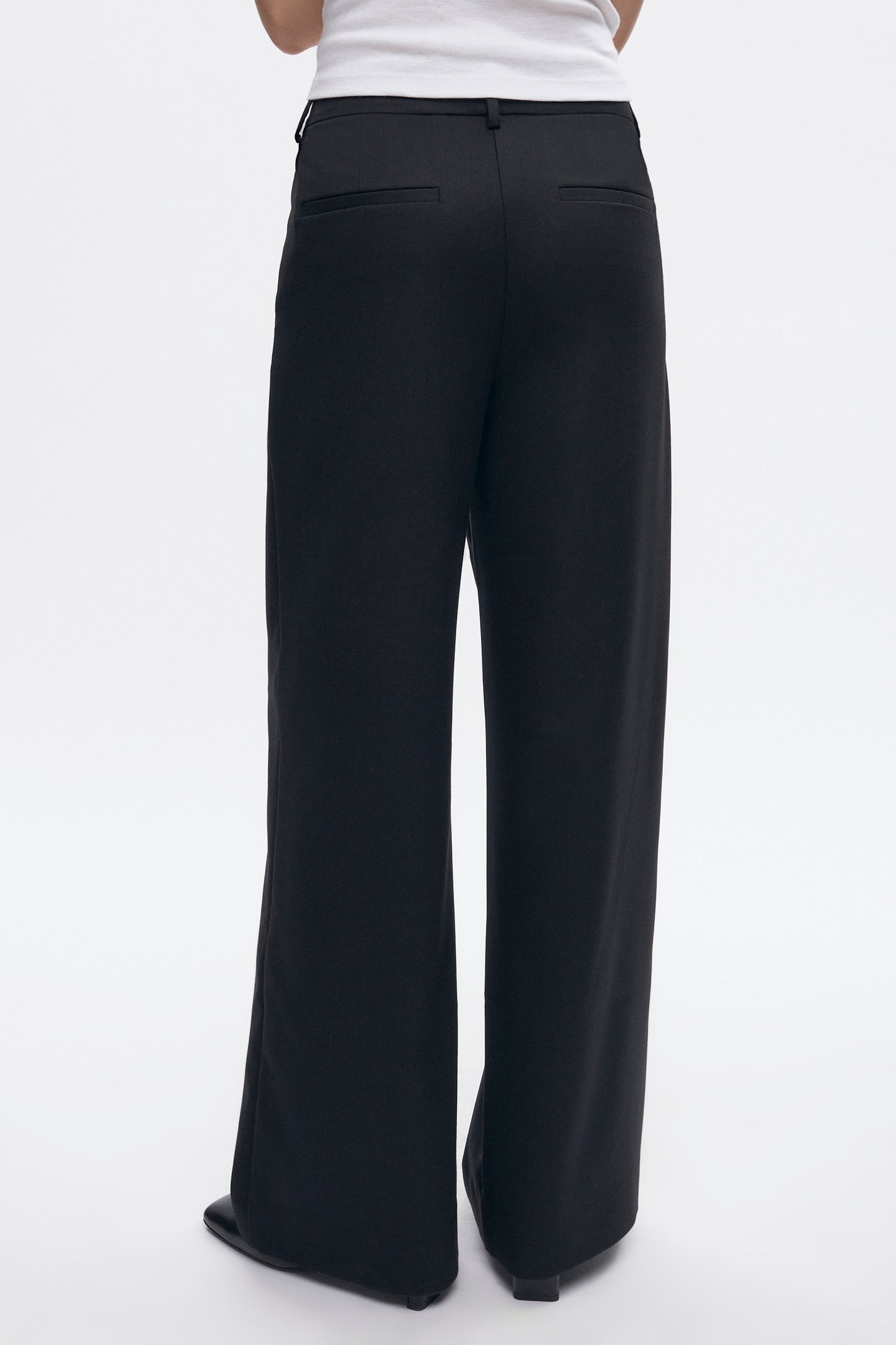Women's Amun Wool Trouser in Black