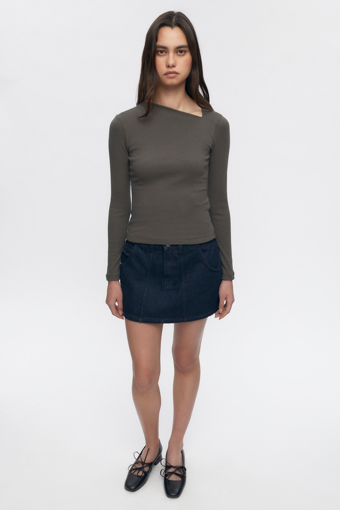 Women's Asymmetric Neckline in Beluga
