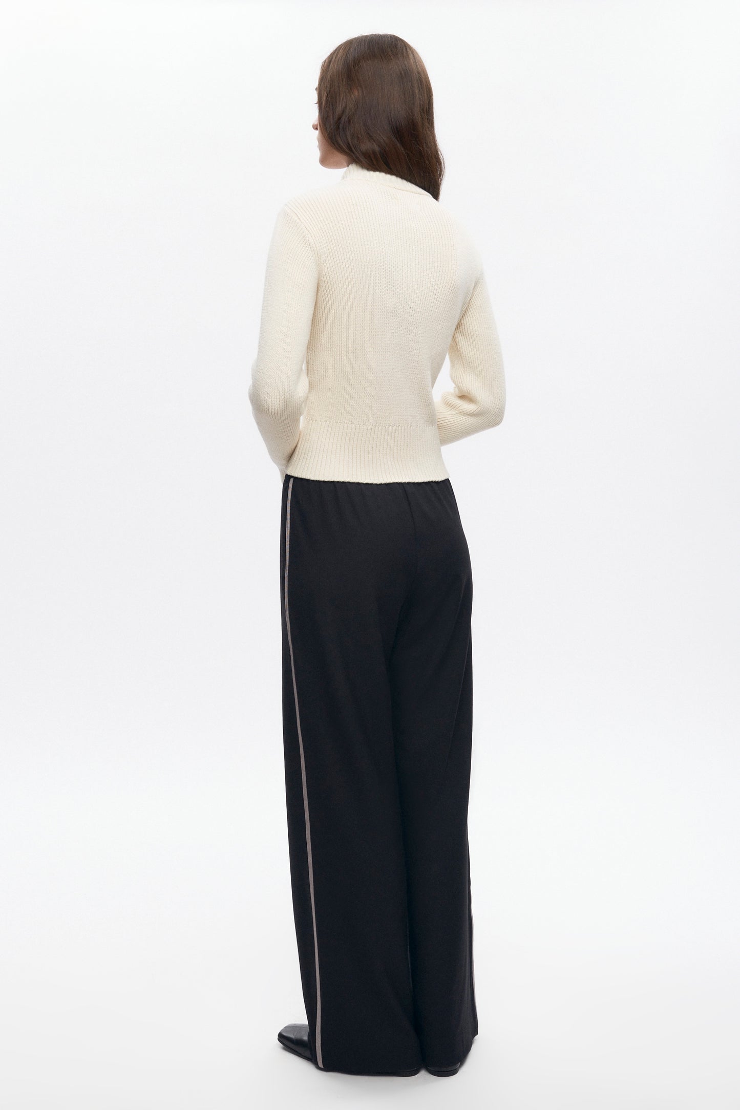Women's Asymmetric Zip Sweater in Marshmallow