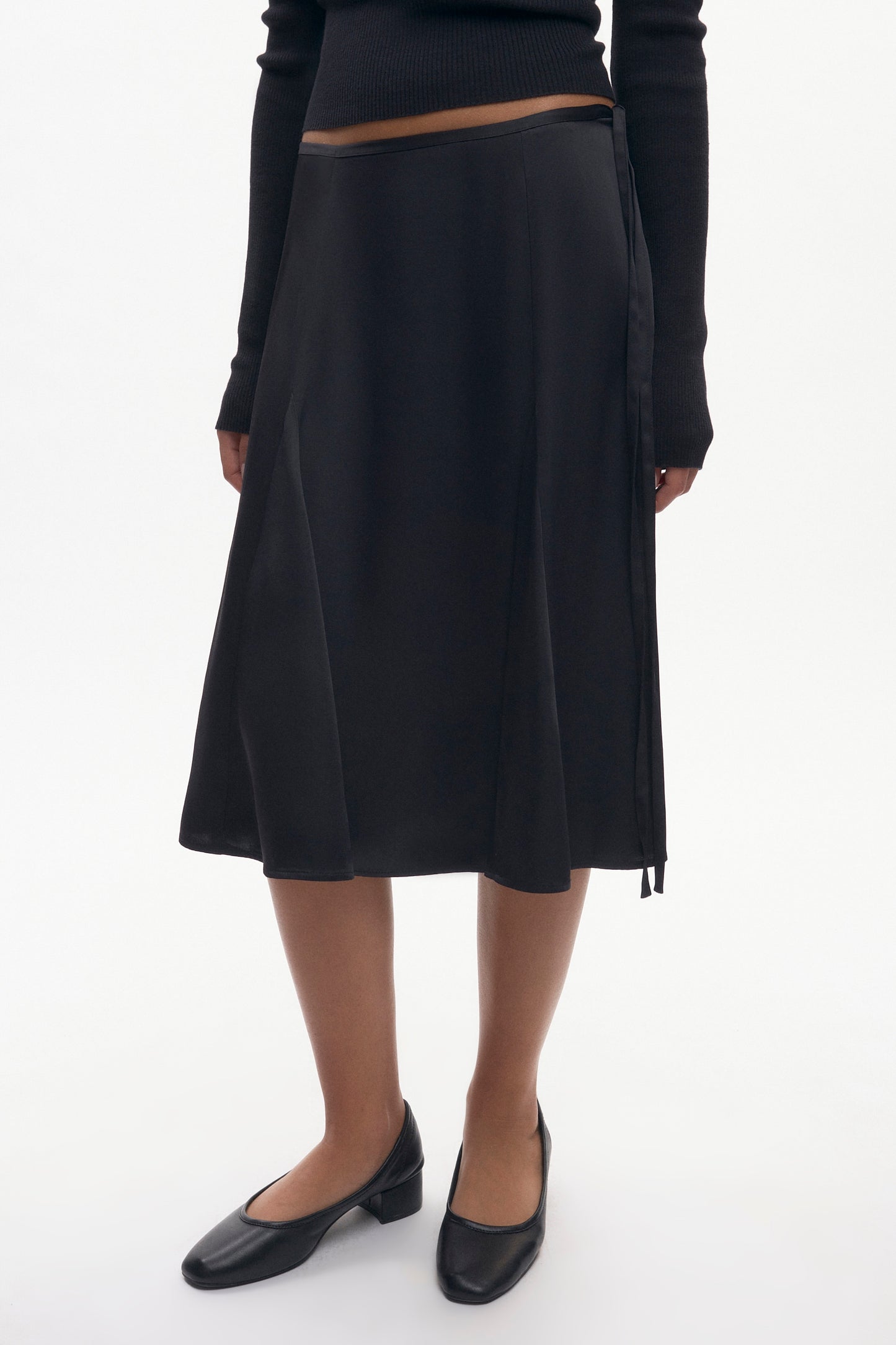 Women's Cleo Midi Skirt in Black