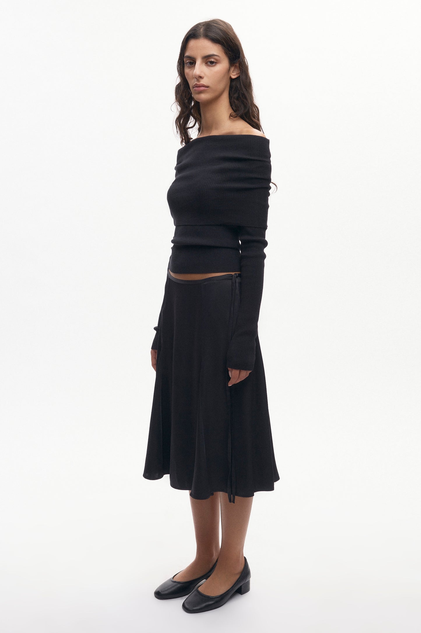 Women's Cleo Midi Skirt in Black