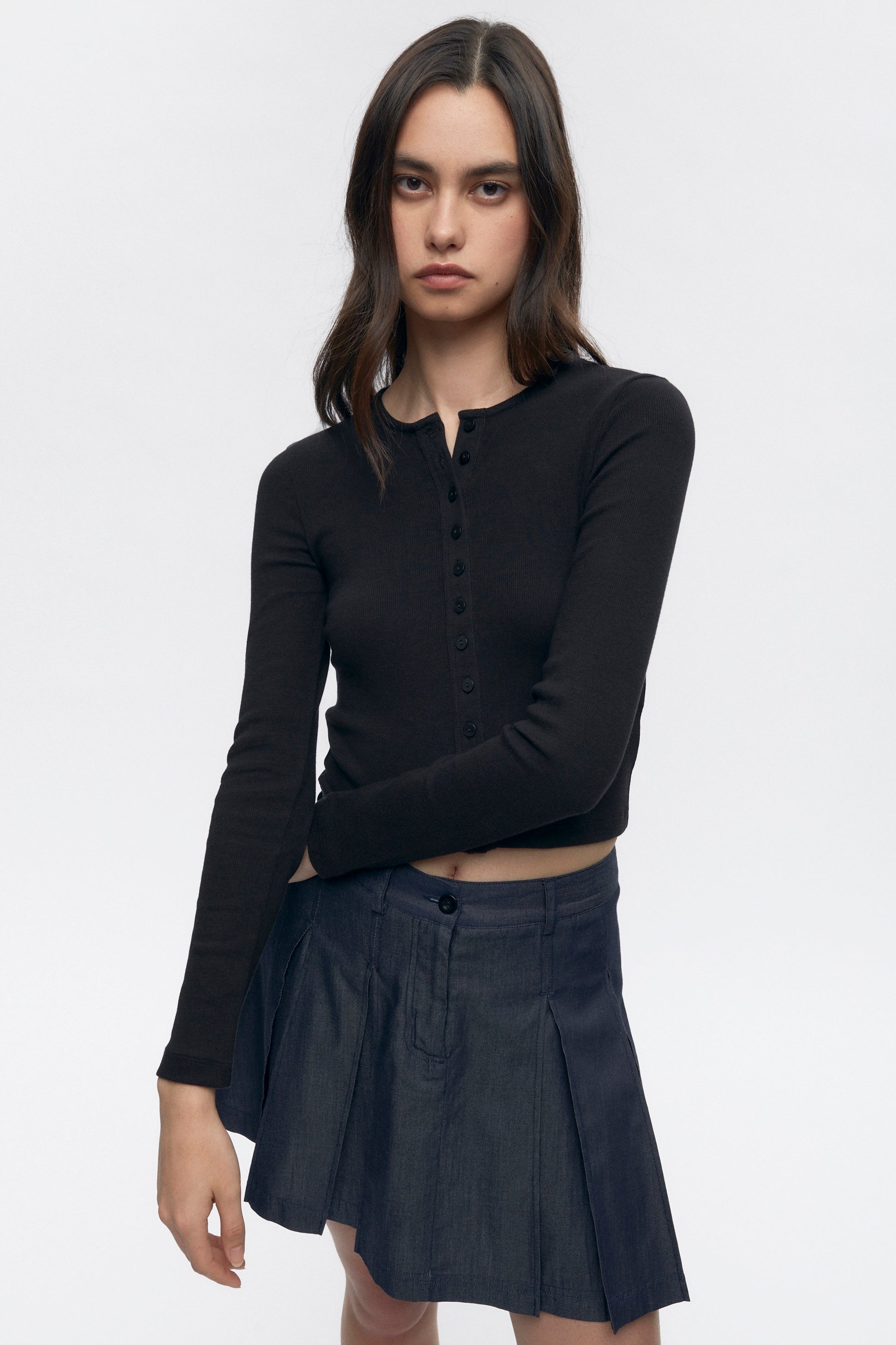 Michelle is 5’10” is a regular XS and is wearing an XS.