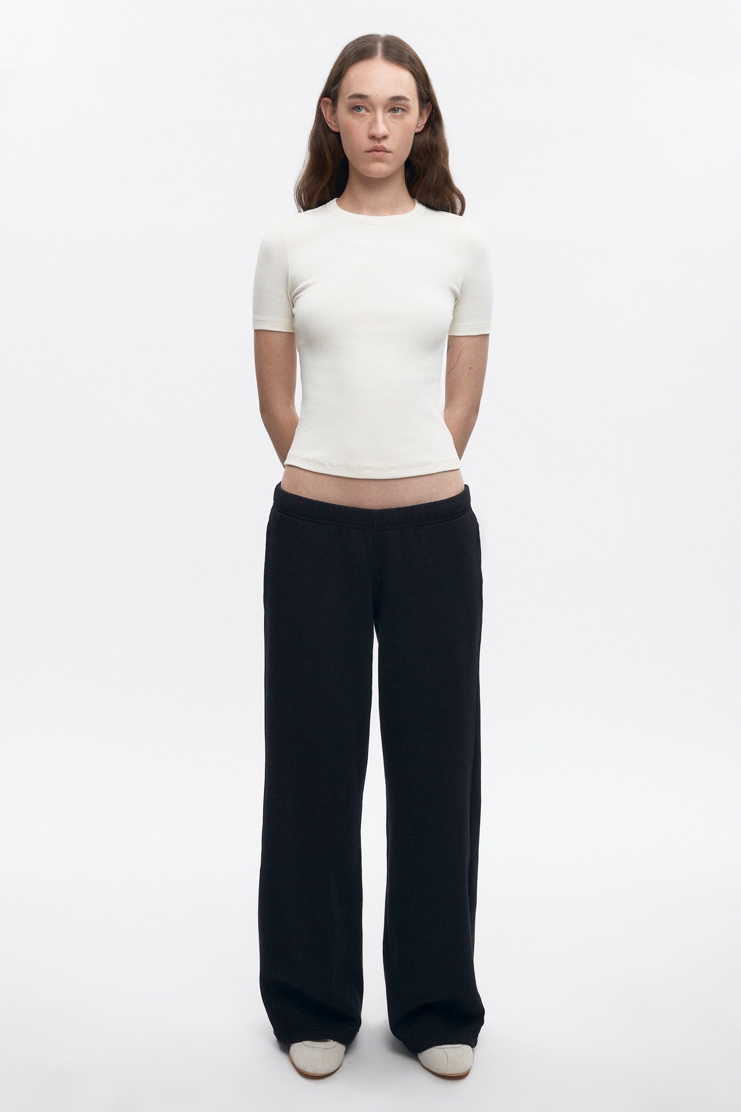 Women's Essential Straight Sweatpant in Black
