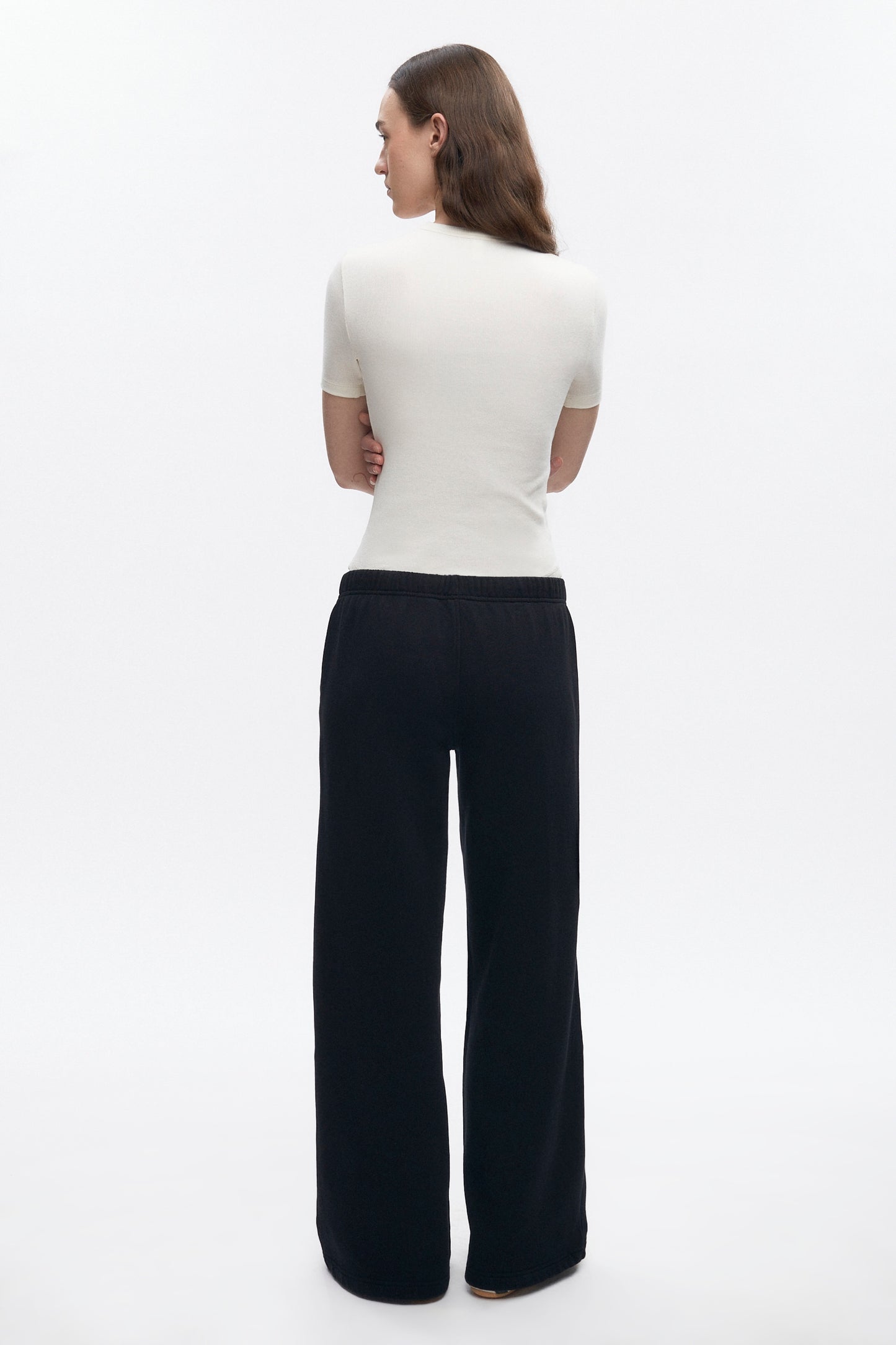 Women's Essential Straight Sweatpant in Black