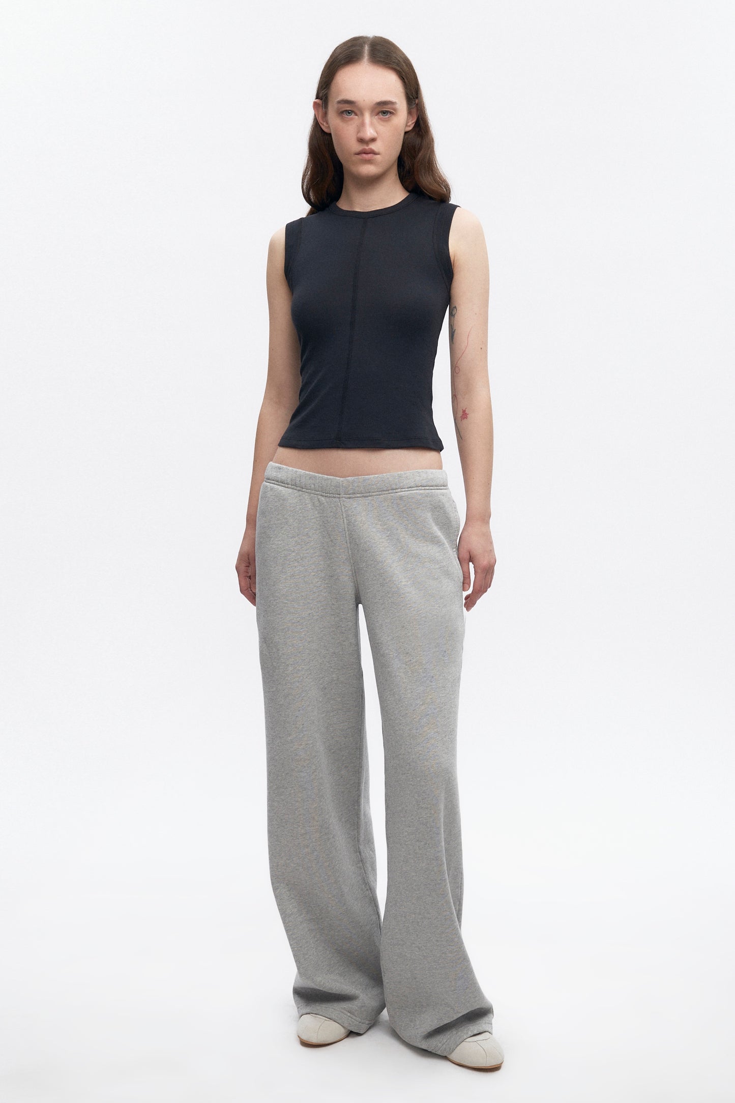 Women's Essential Straight Sweatpant in Heather Grey
