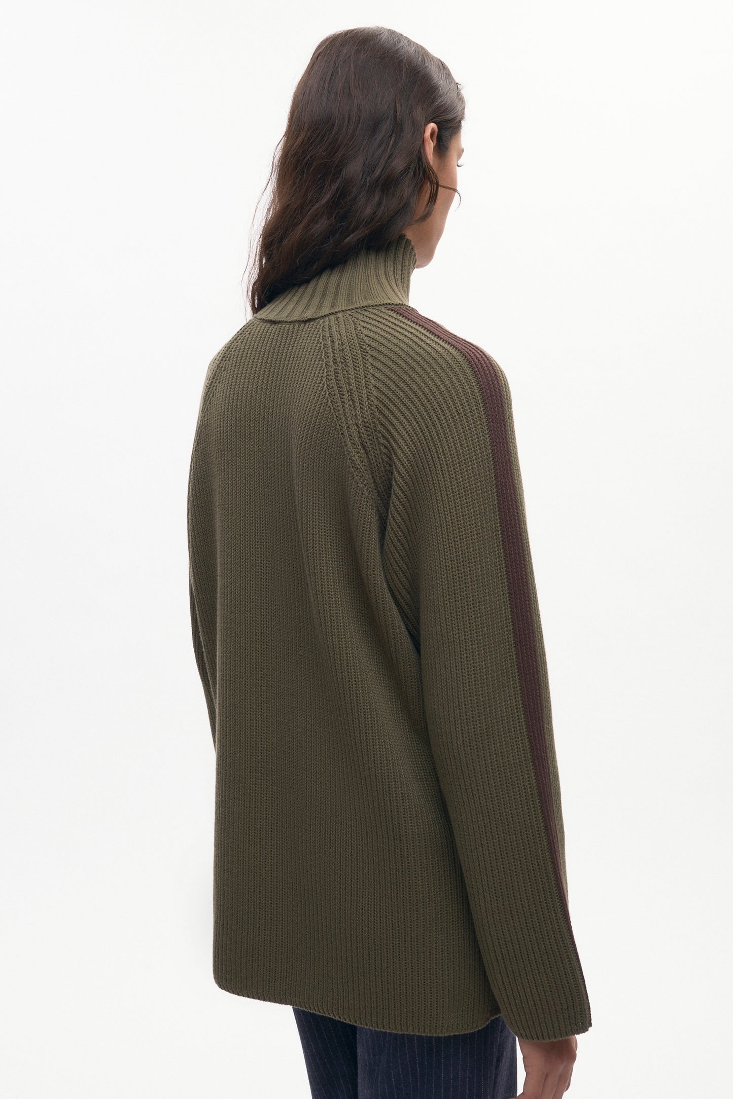 Women's Farah Turtleneck in Olive/Coffee Bean