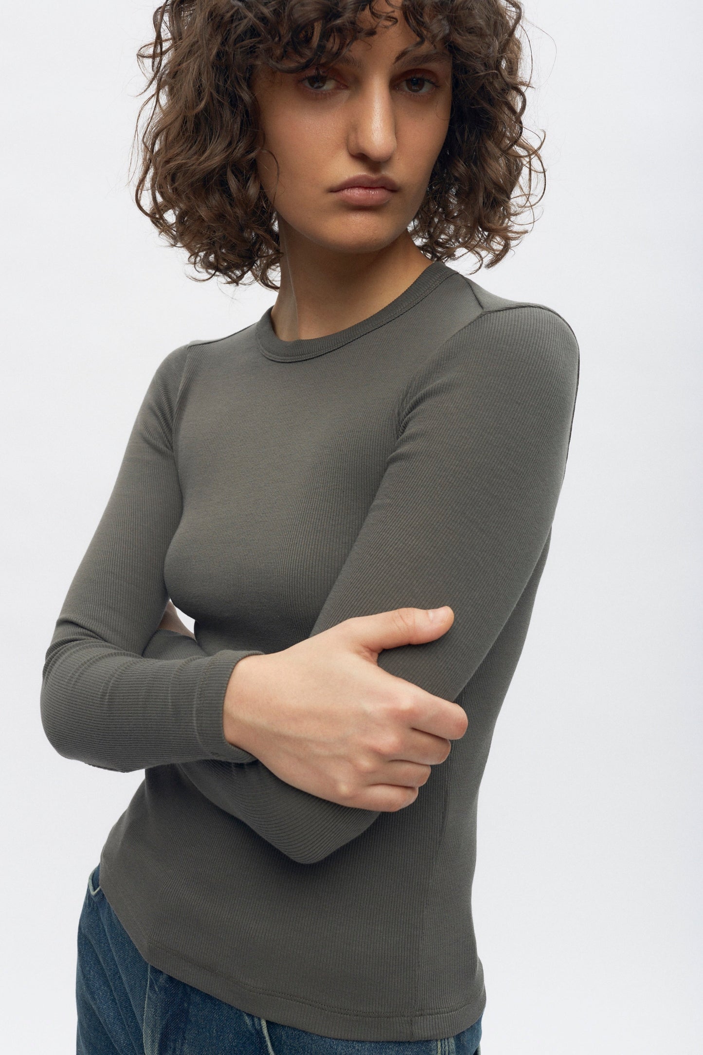 Women's Fitted Rib Longsleeve in Beluga