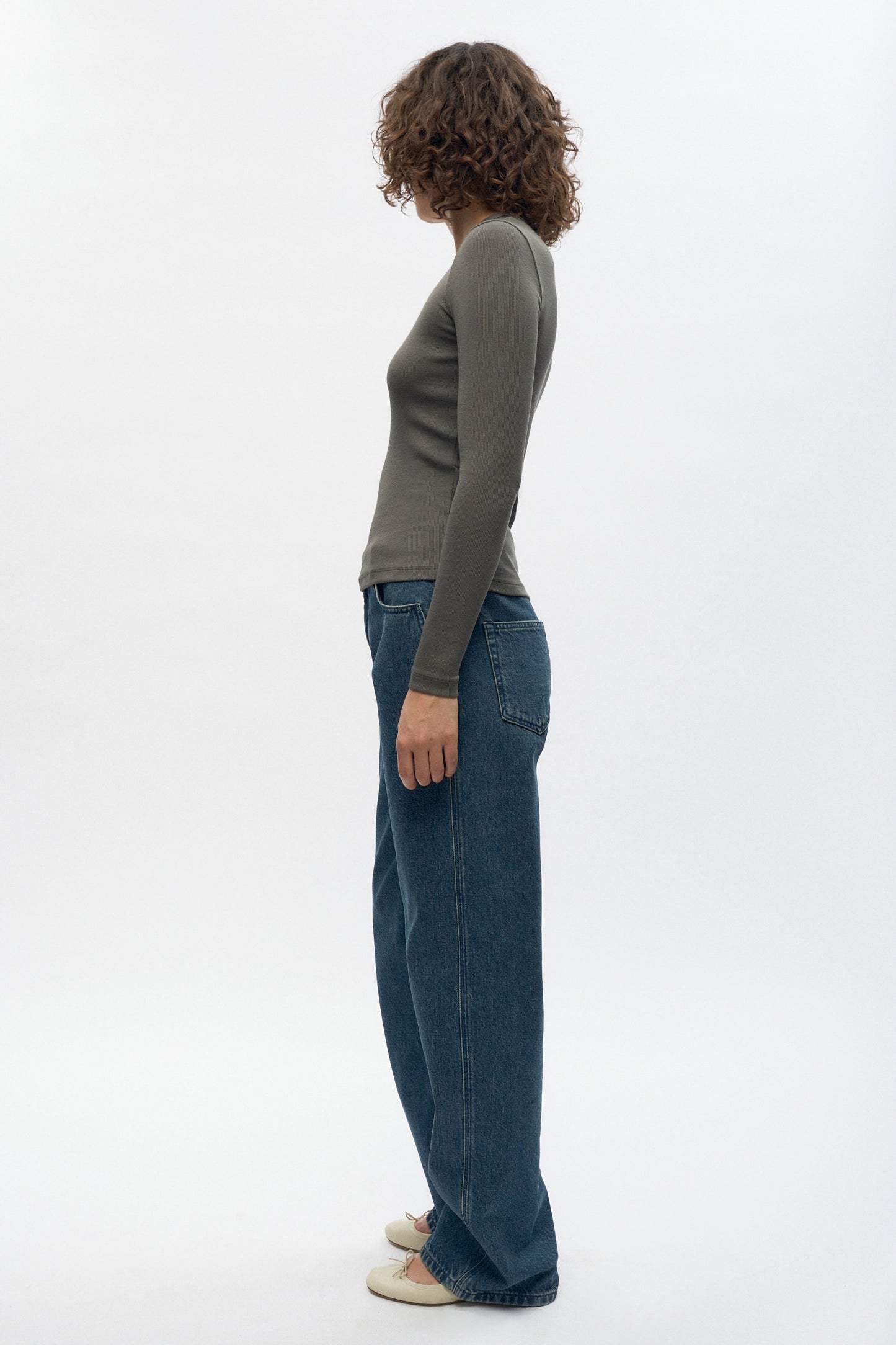 Women's Fitted Rib Longsleeve in Beluga