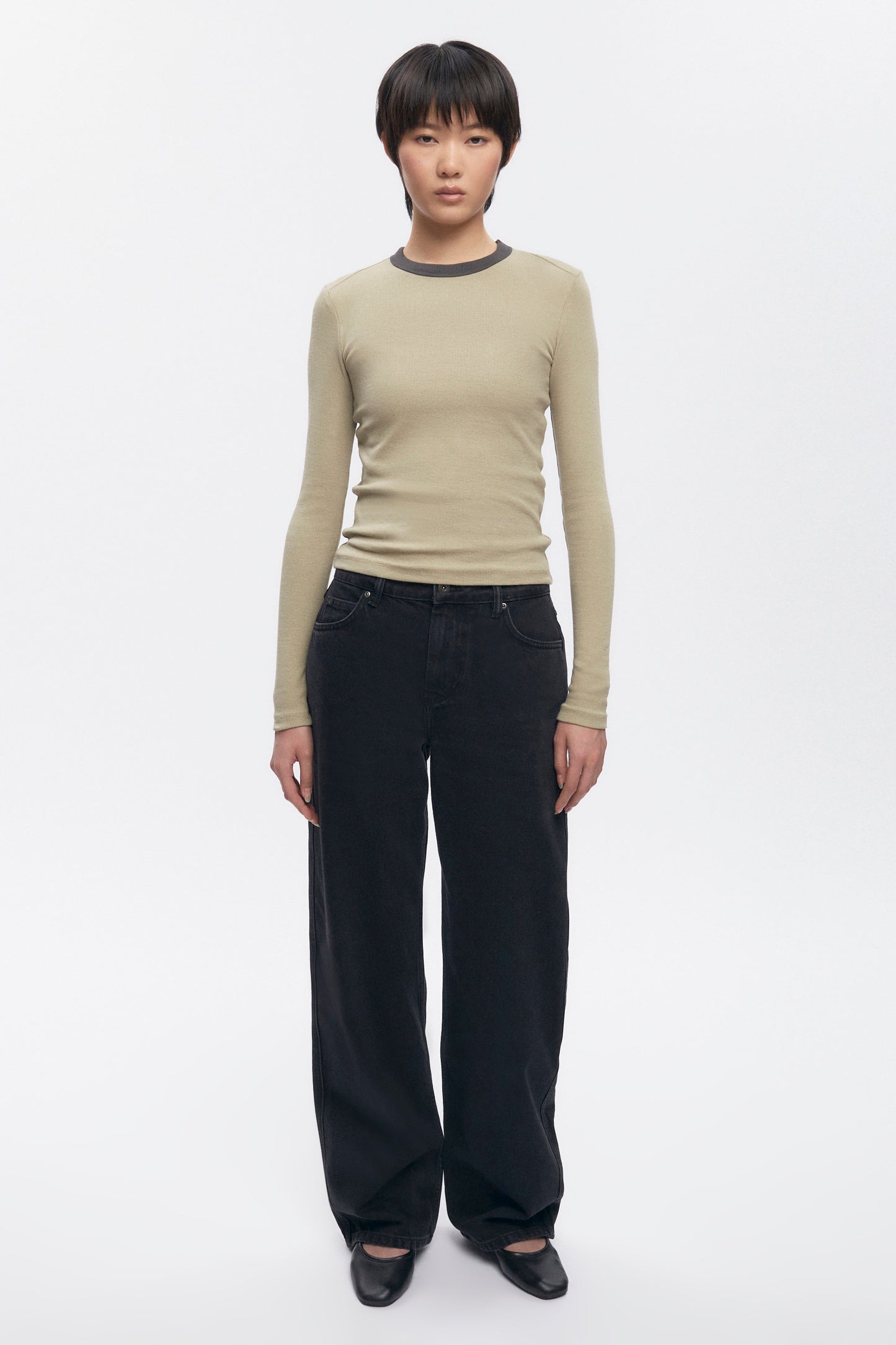 Women's Fitted Rib Longsleeve in Desert/Beluga