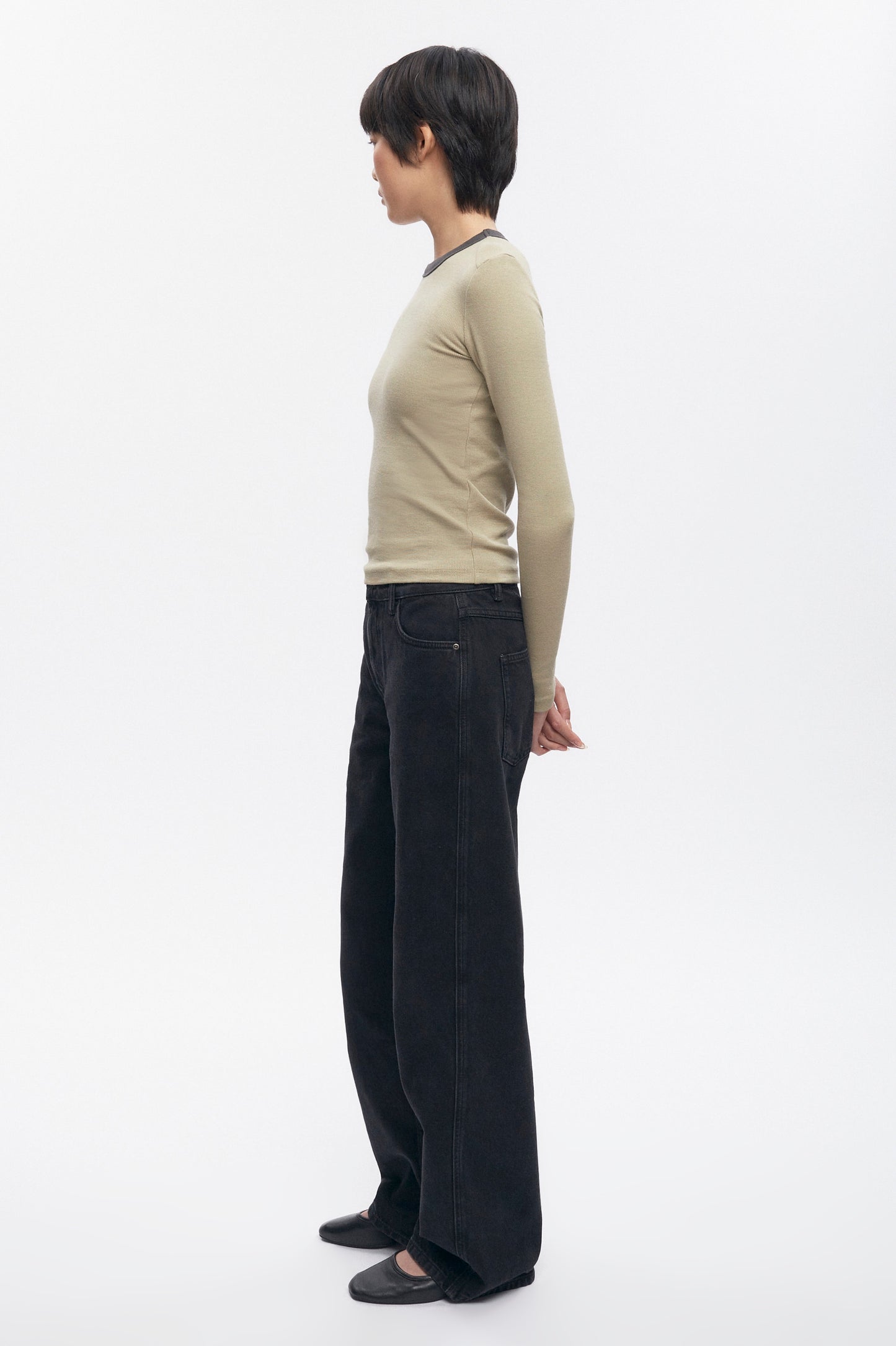 Women's Fitted Rib Longsleeve in Desert/Beluga
