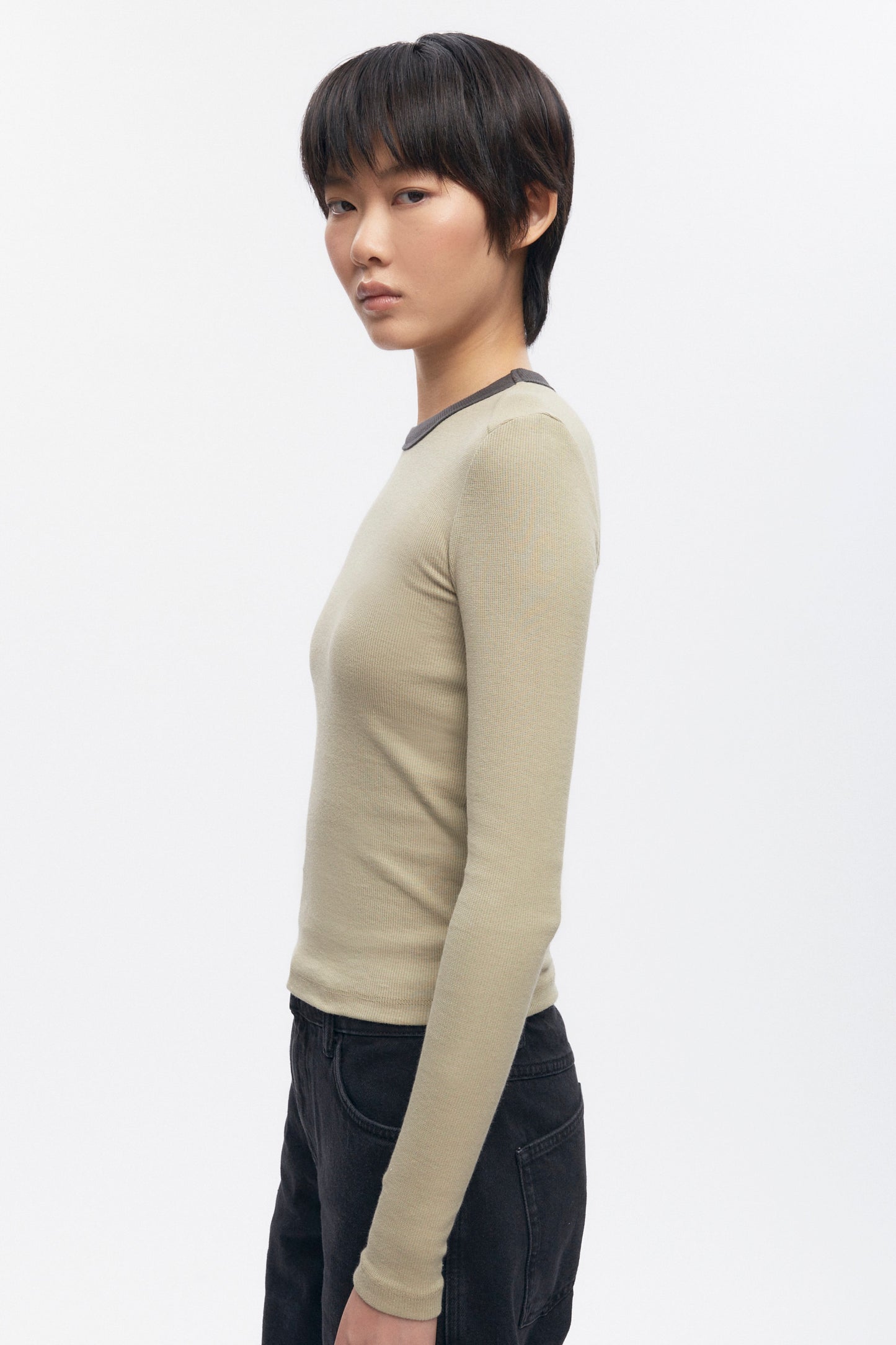 Women's Fitted Rib Longsleeve in Desert/Beluga