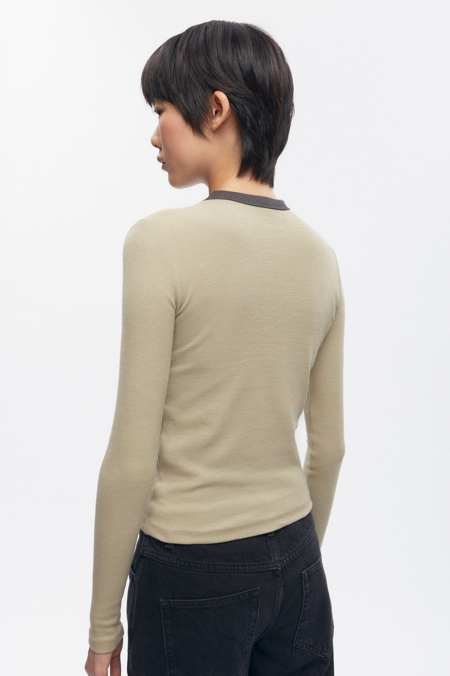 Women's Fitted Rib Longsleeve in Desert/Beluga