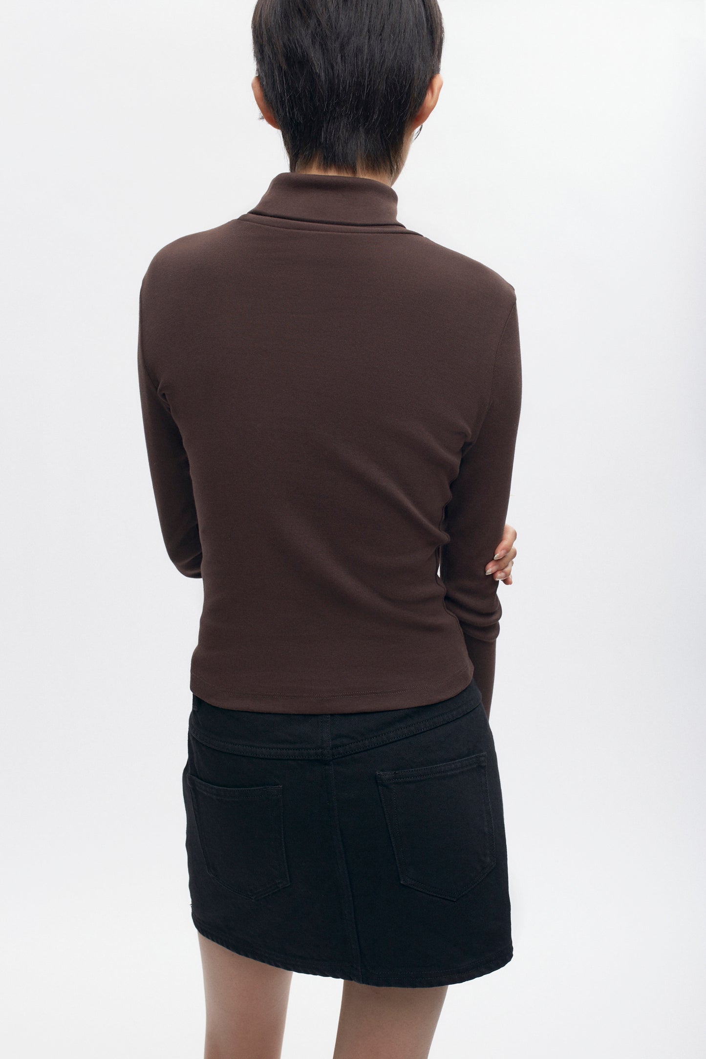 Women's Fitted Turtleneck in Coffee Bean