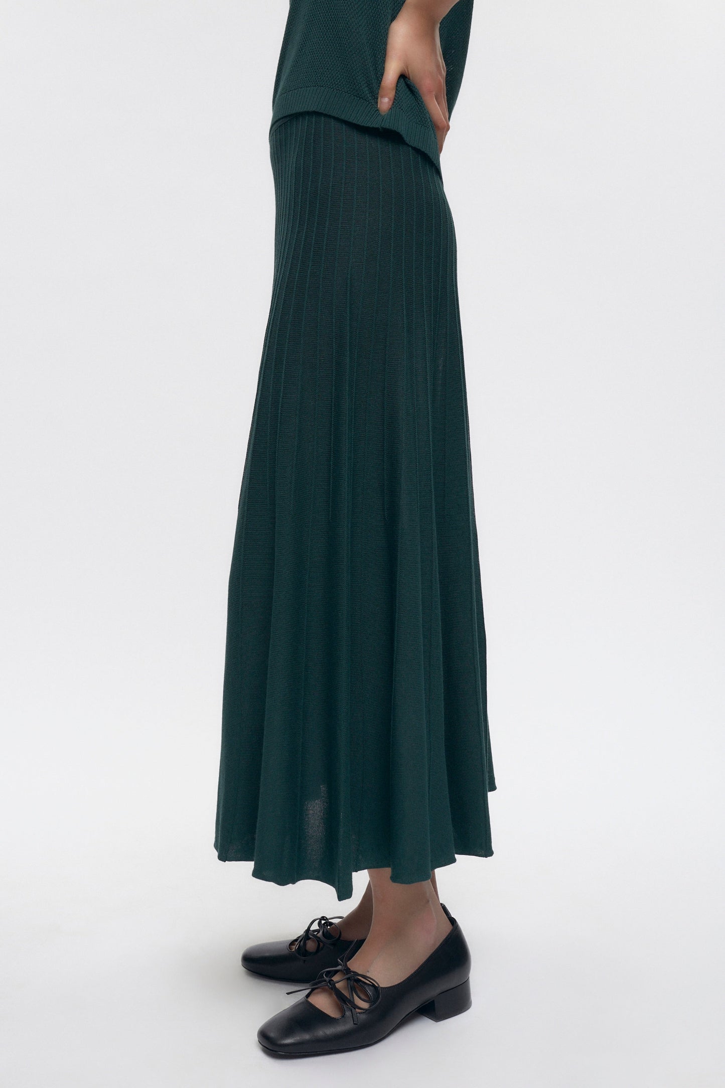 Women's Gezira Knit Skirt in Racing Green