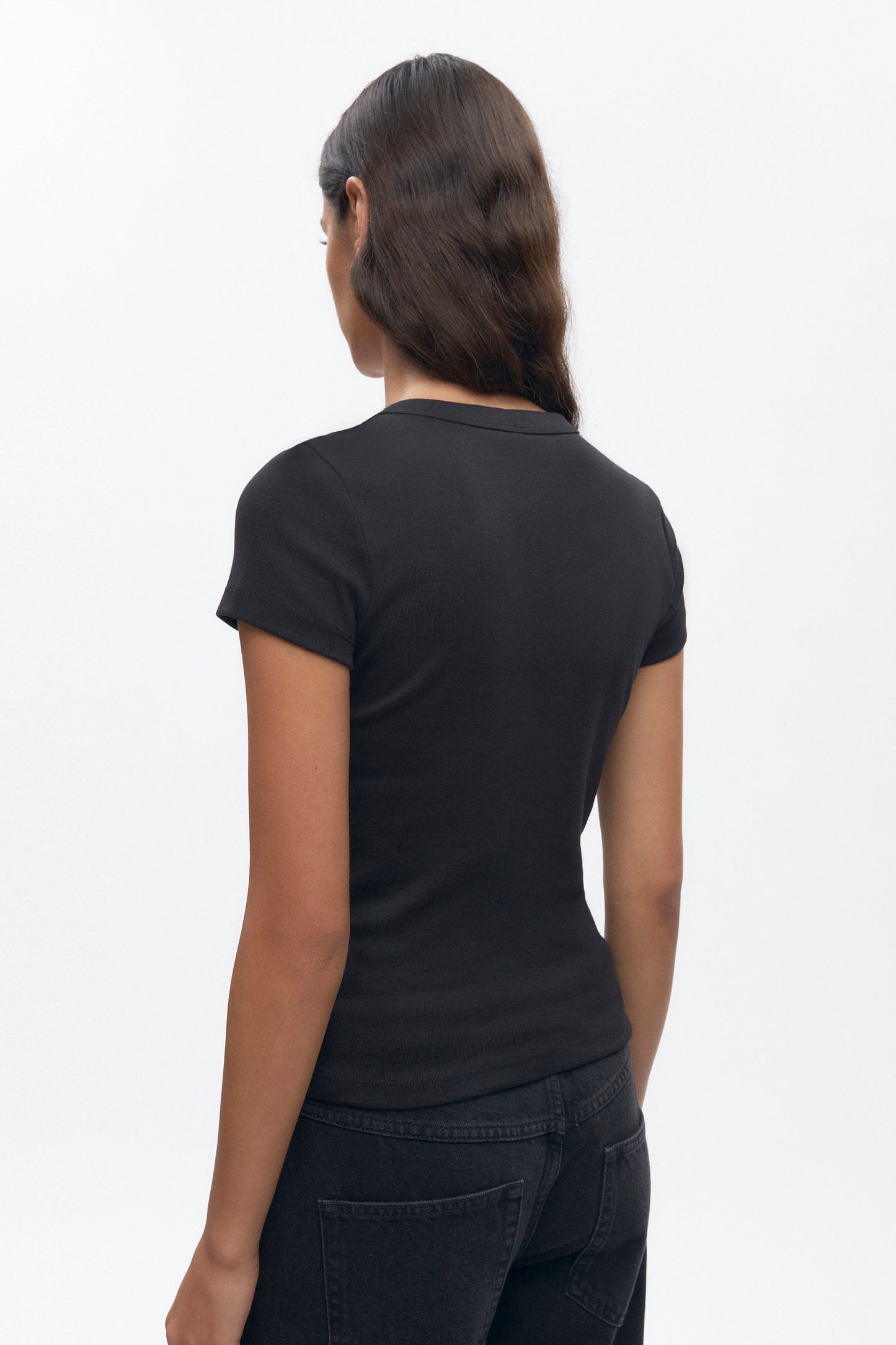 Women's High V-neck Tee in Black
