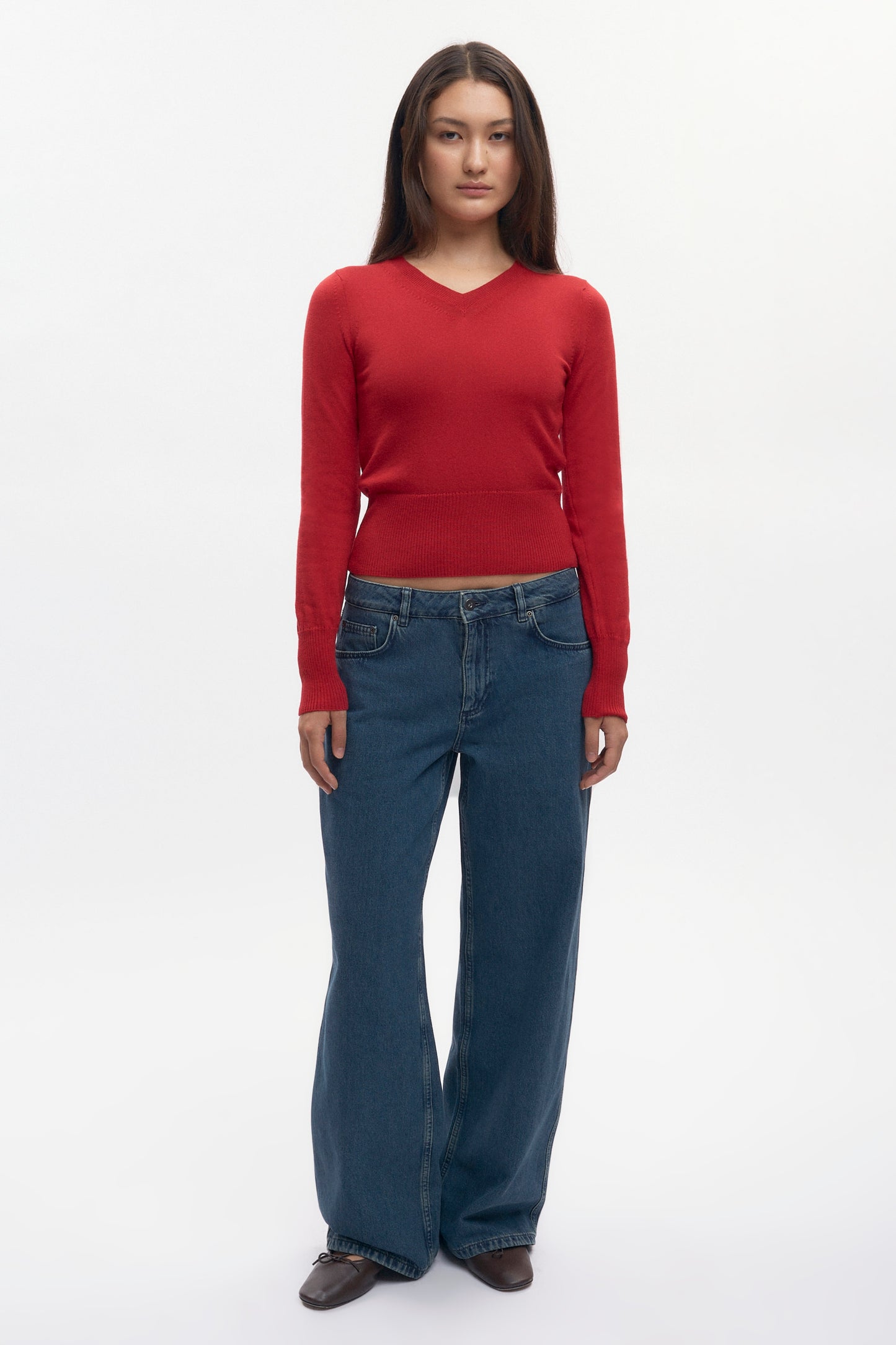 Women's Merino V-neck Sweater in Fiery Red
