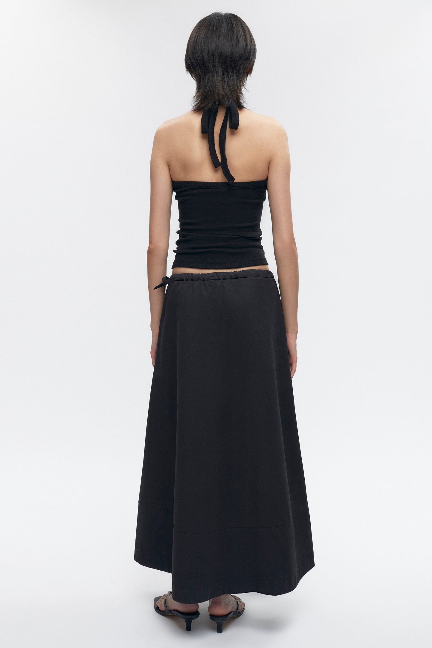 Women's Merire Pull on Skirt in Black