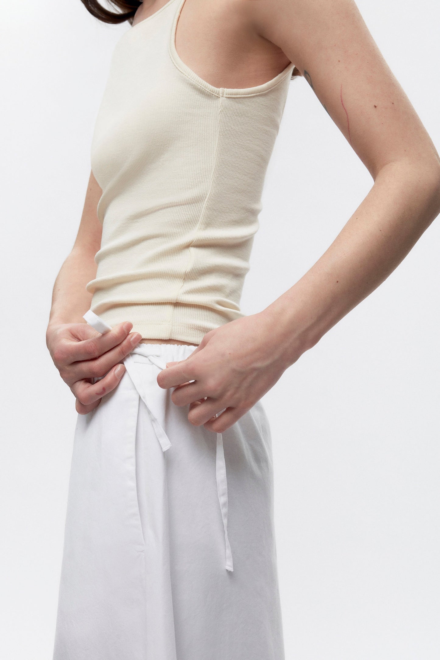 Women's Merire Pull on Skirt in White