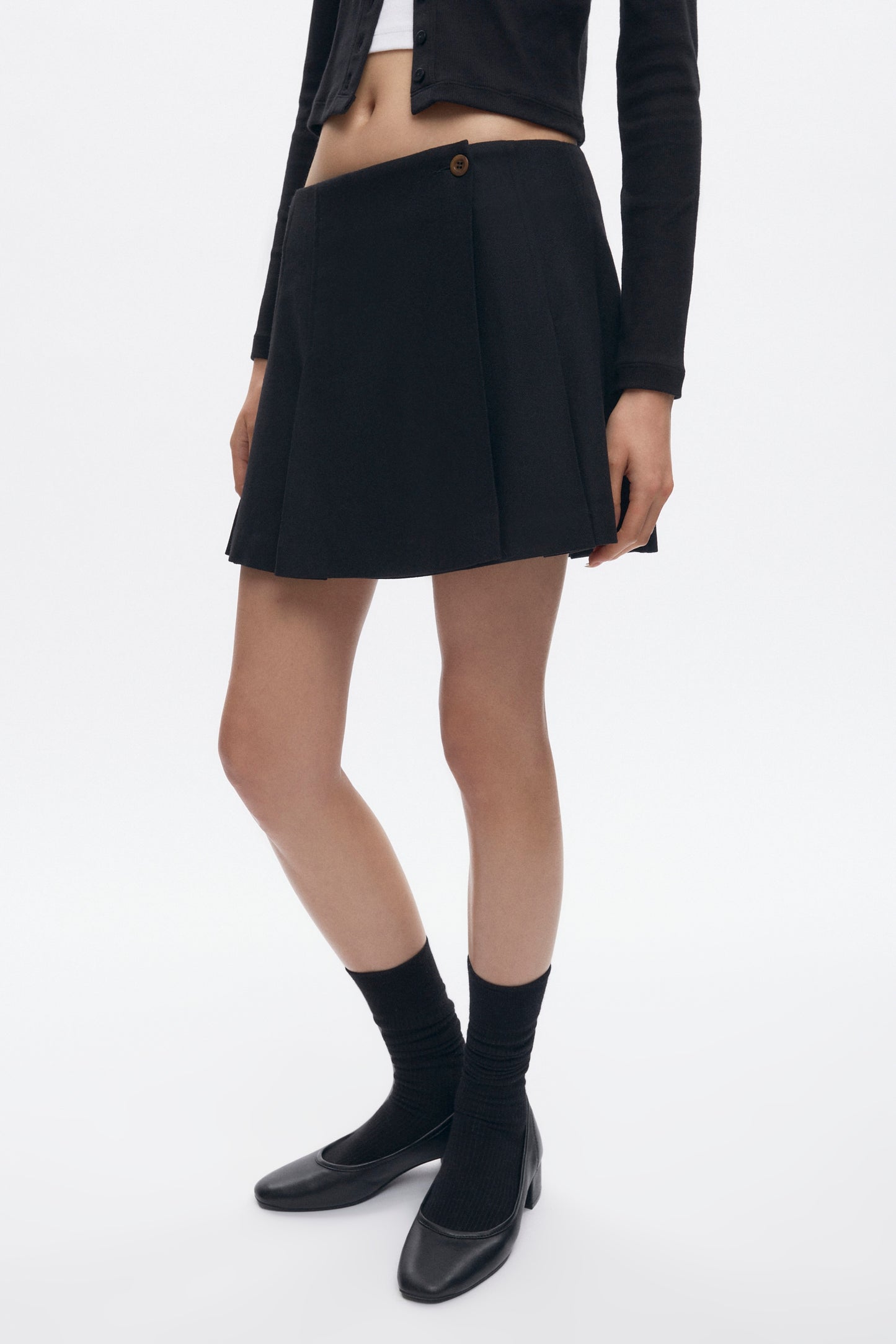 Women's Muna Pleated Mini Skirt in Black
