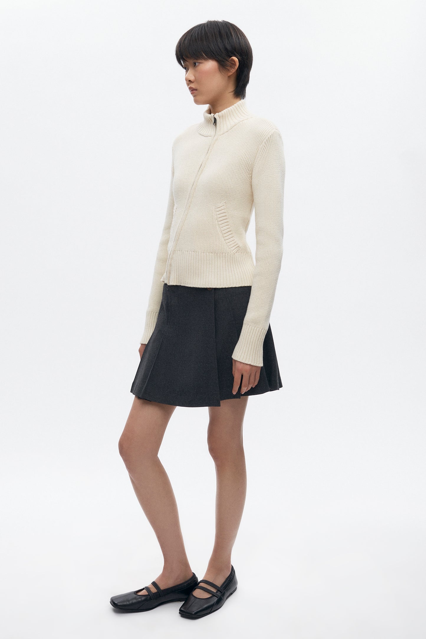 Women's Muna Pleated Mini Skirt in Charcoal